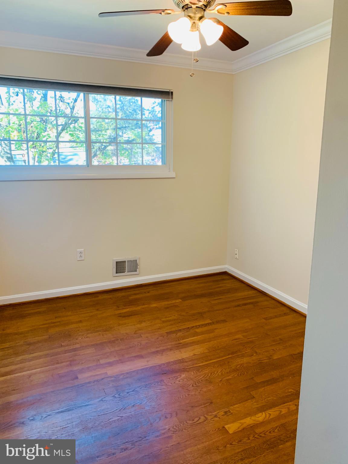 ASPEN HILL PARK - Residential Lease