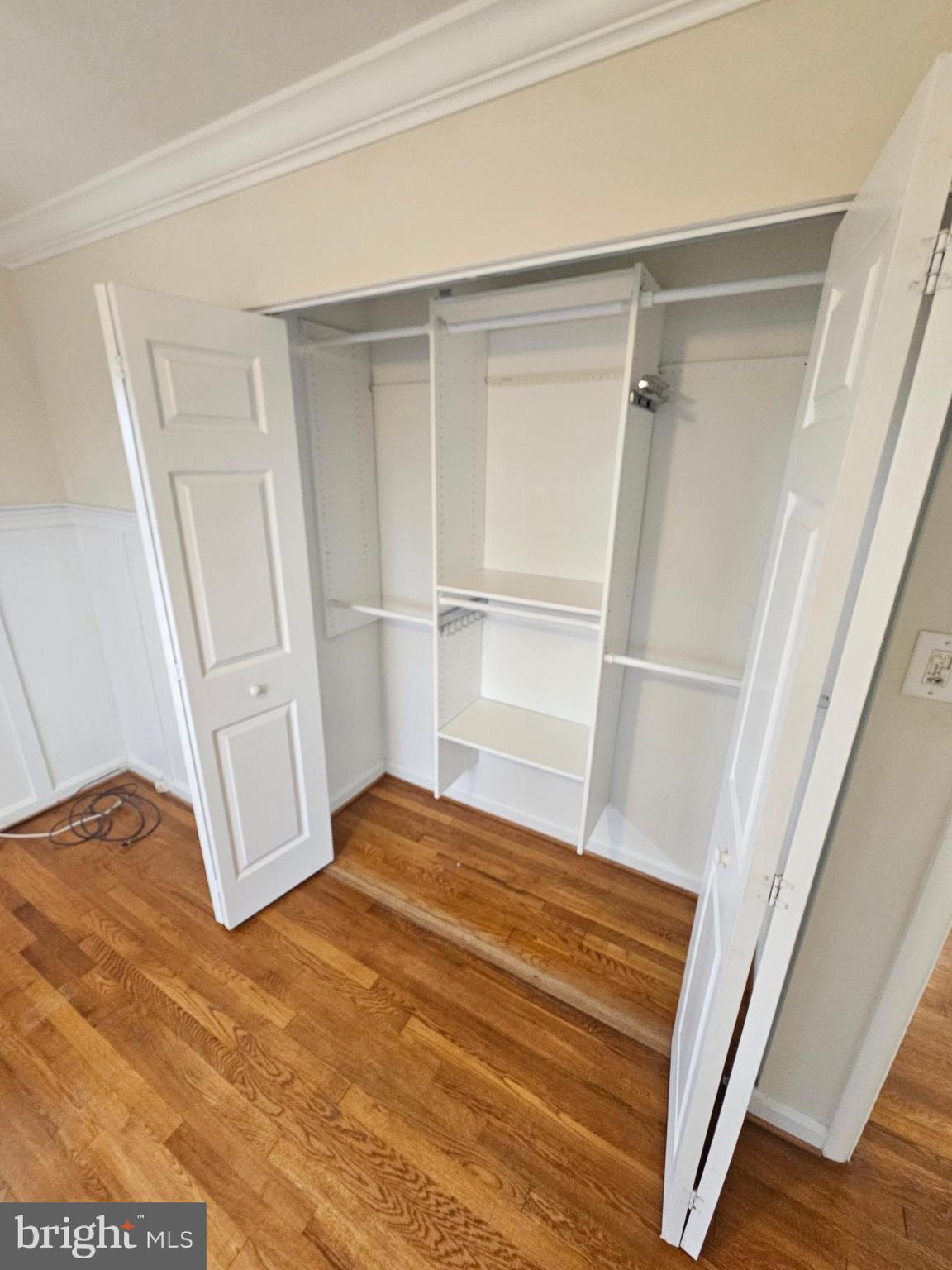 ASPEN HILL PARK - Residential Lease