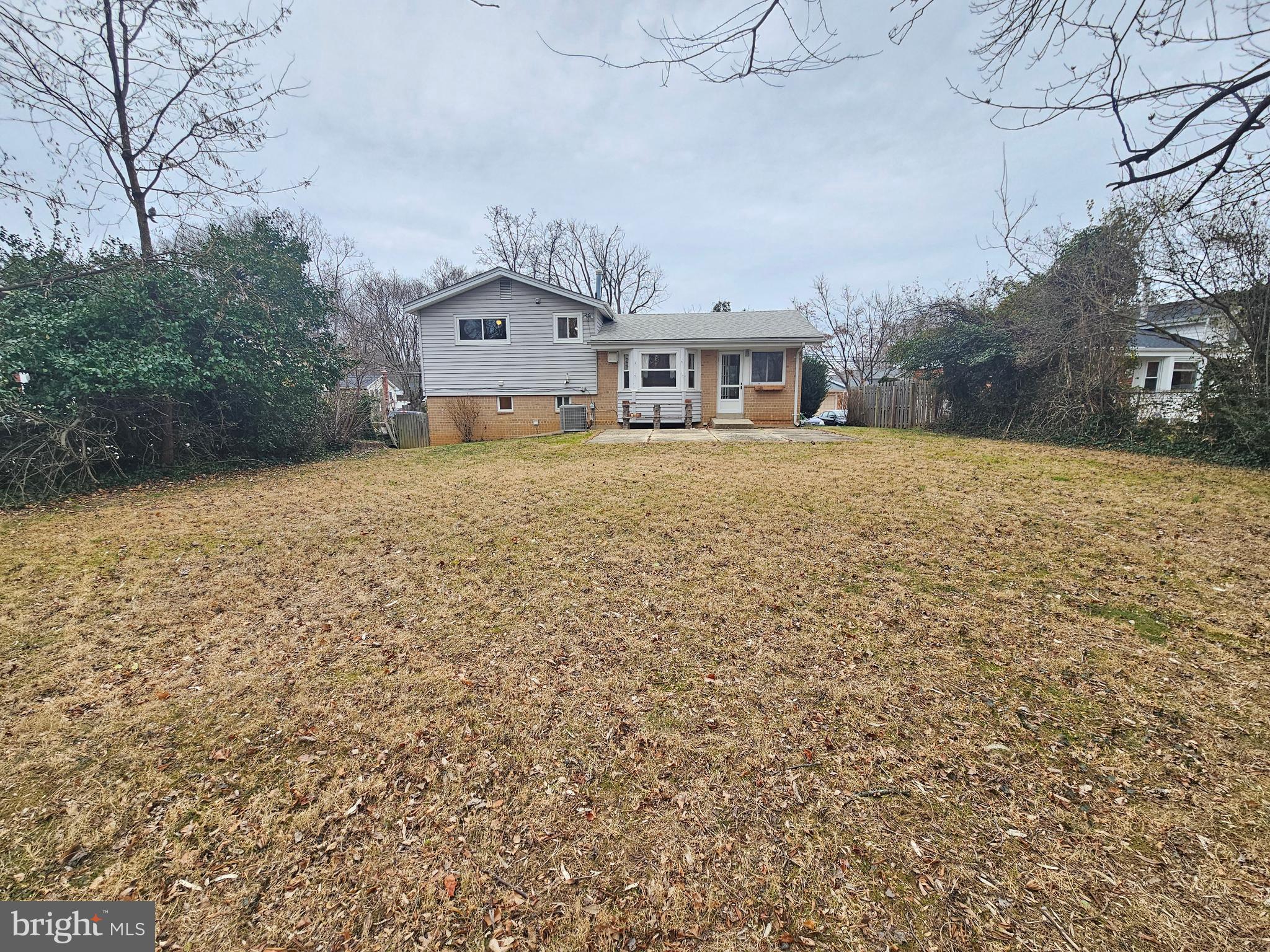 ASPEN HILL PARK - Residential Lease