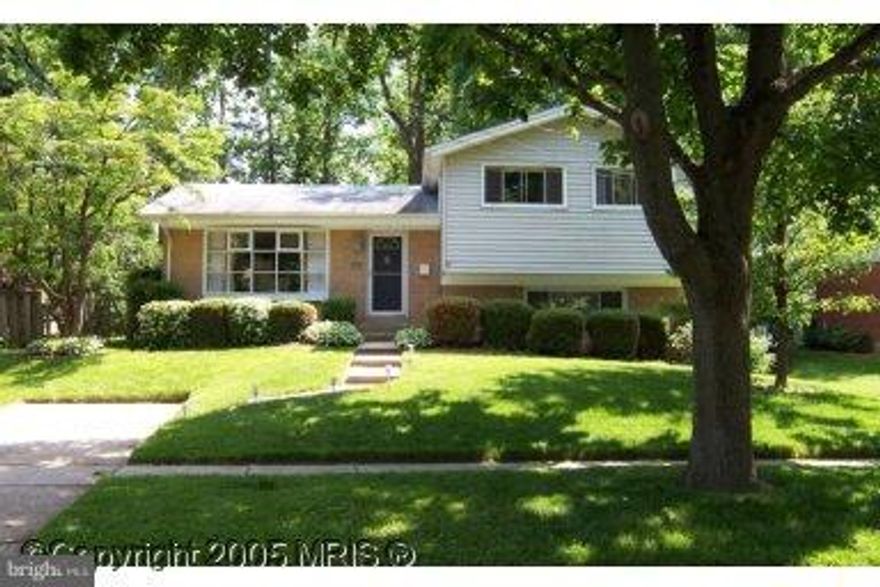 Charming quiet location, wood floors throughout, crown molding, open kitchen, large back yard, built ins in family room. Close to Rockville Pike, Bethesda, Metro, public transportation, Giant Food, and various restaurants.** We have an in-house Maint Dept for QUICK repair response/ 24 hrs emergency.  * AGENTS read the Agent Private remarks please !!!