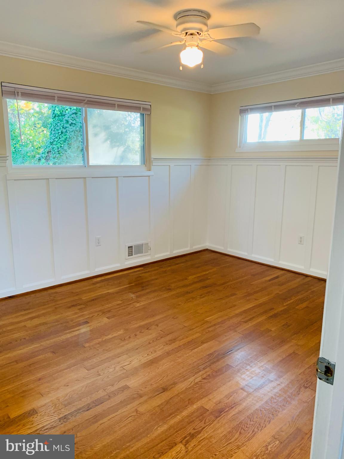 ASPEN HILL PARK - Residential Lease