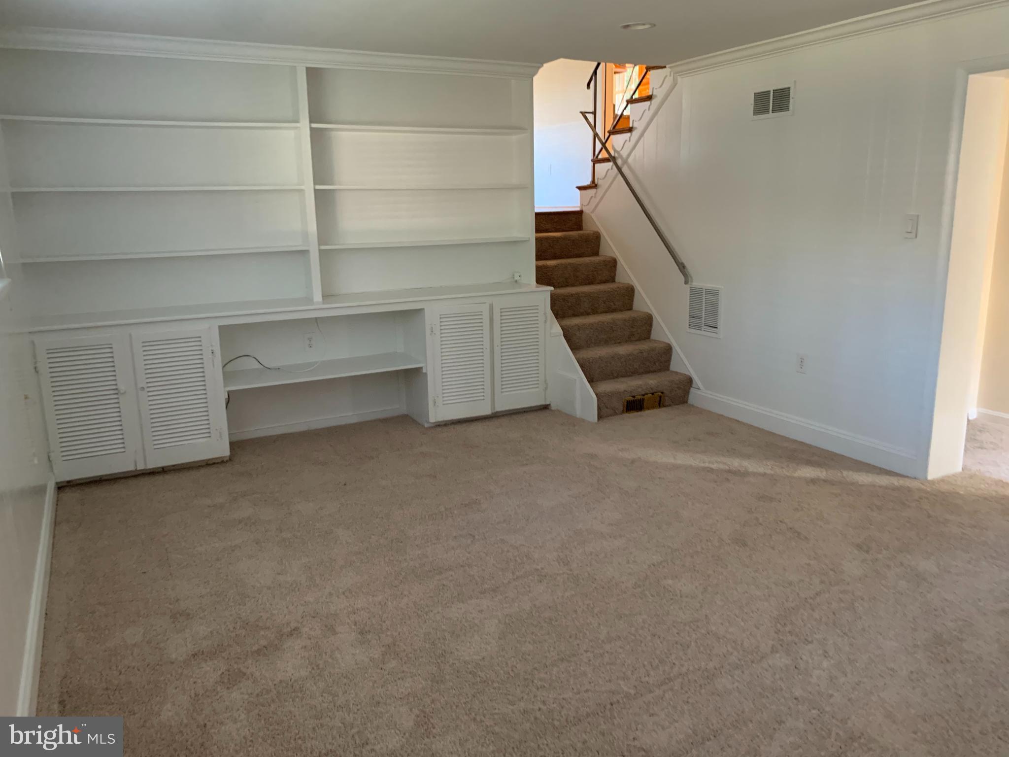 ASPEN HILL PARK - Residential Lease