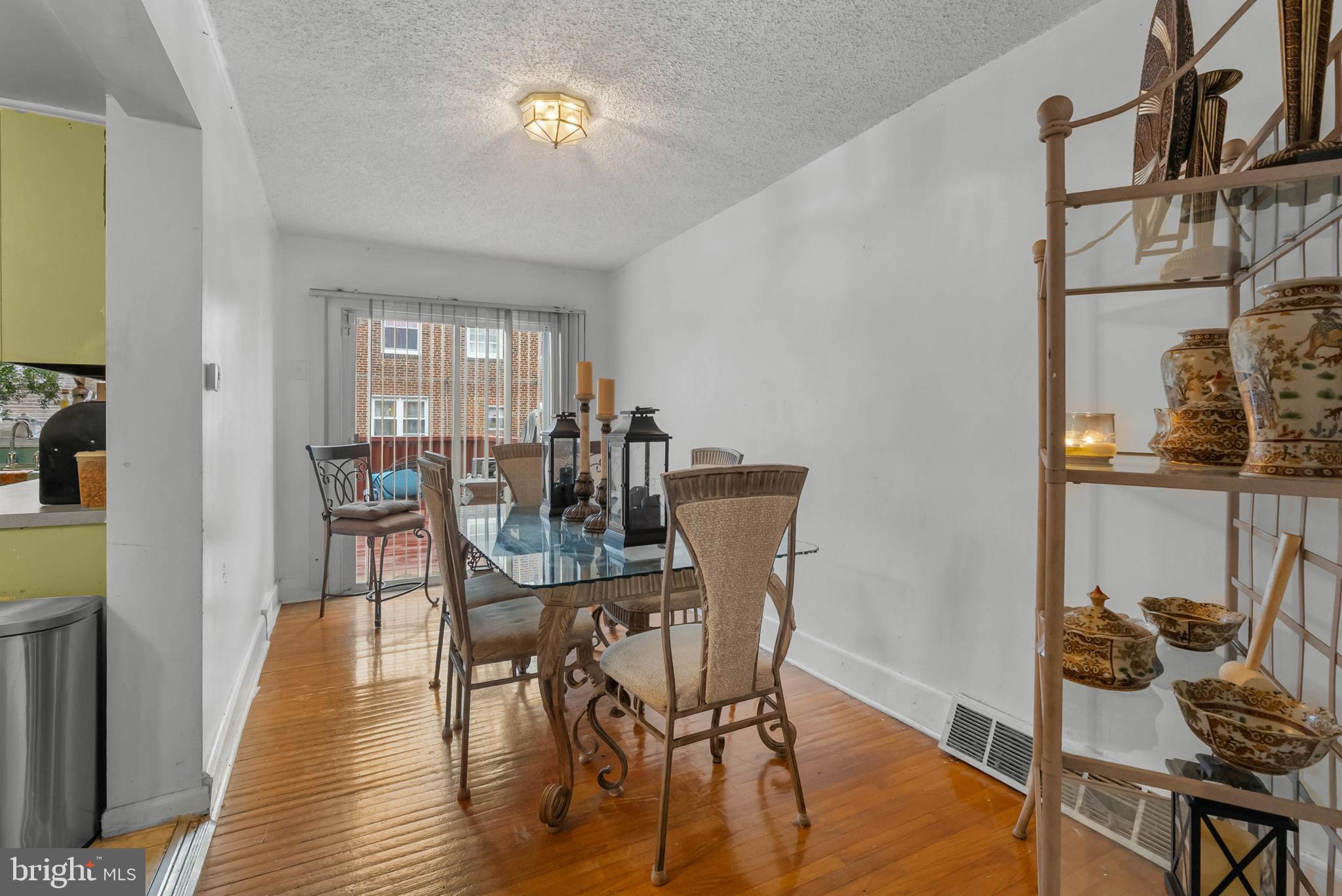 MAYFAIR - Residential