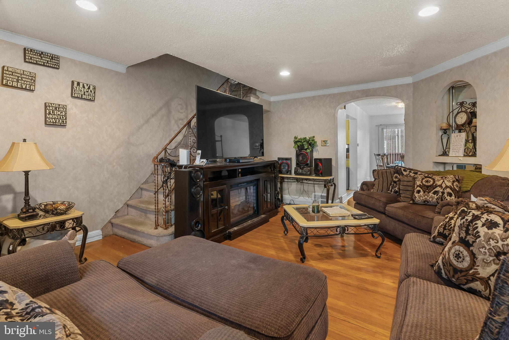 MAYFAIR - Residential
