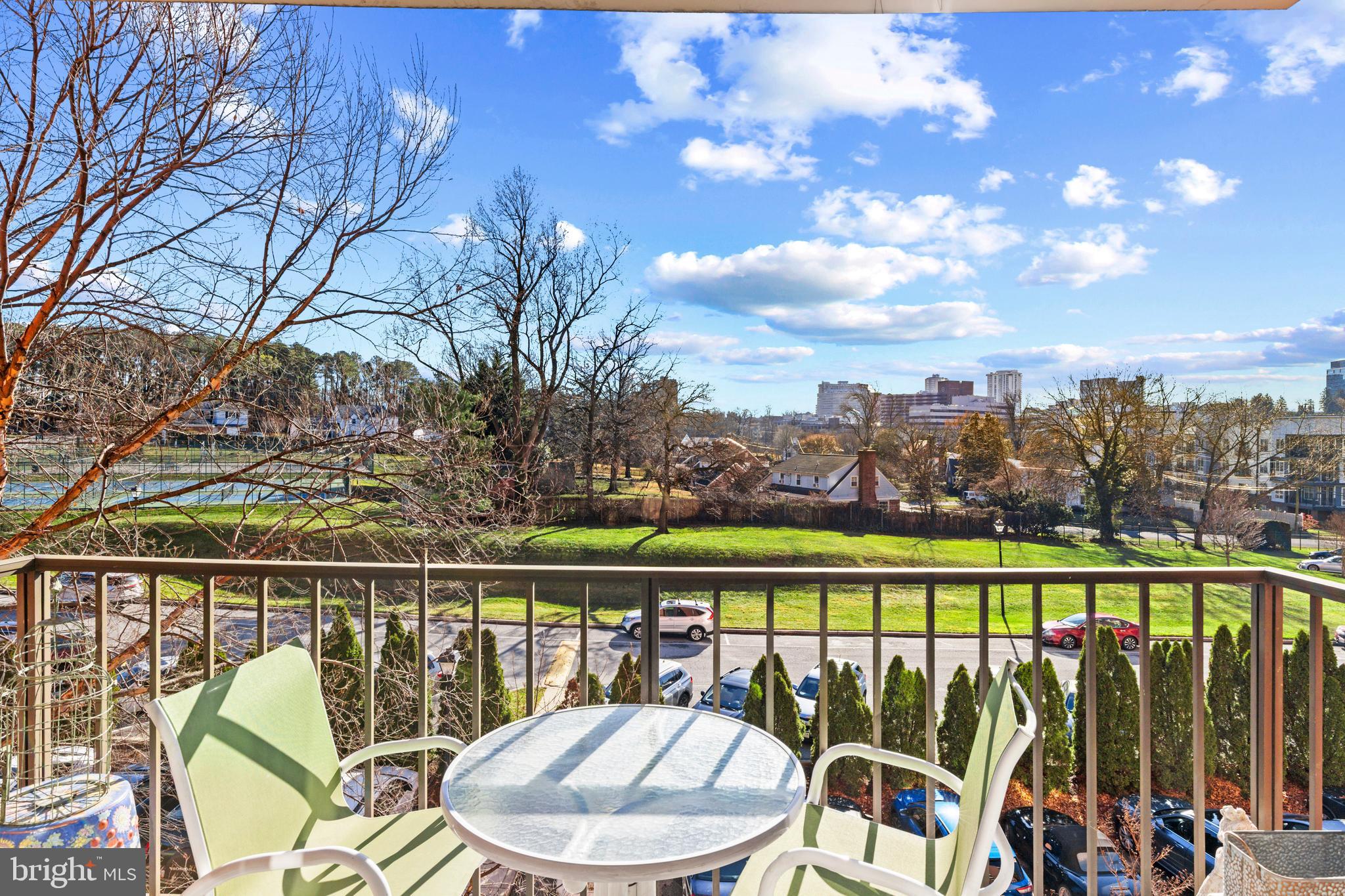 DULANEY TOWERS - Residential