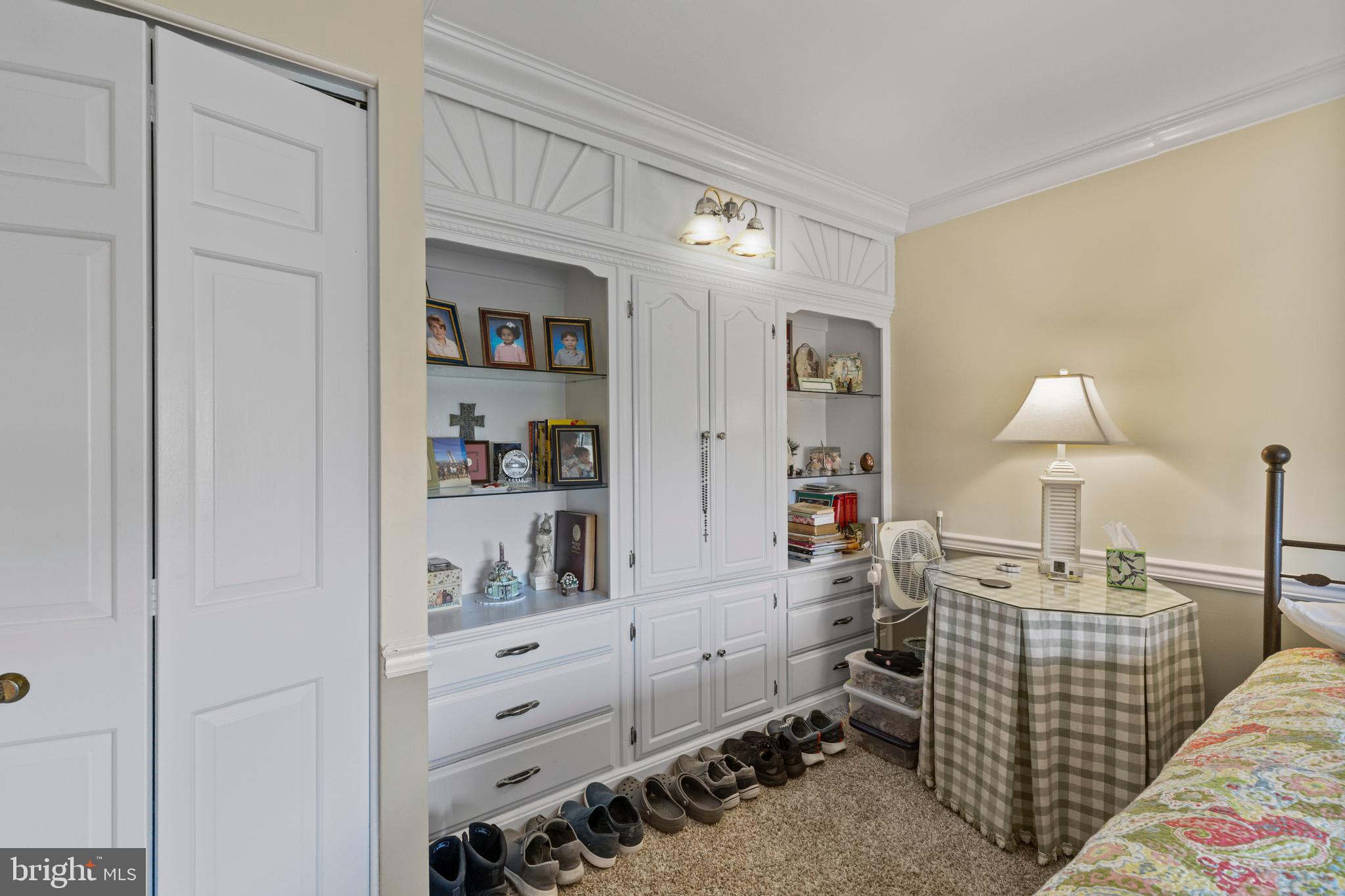 DULANEY TOWERS - Residential