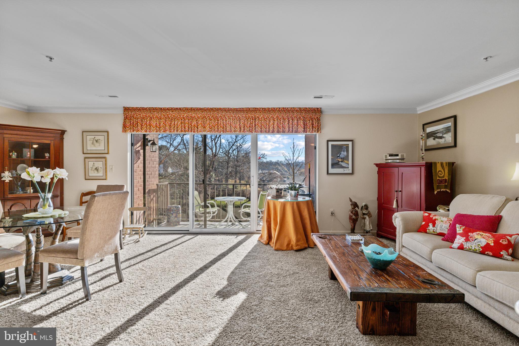 DULANEY TOWERS - Residential