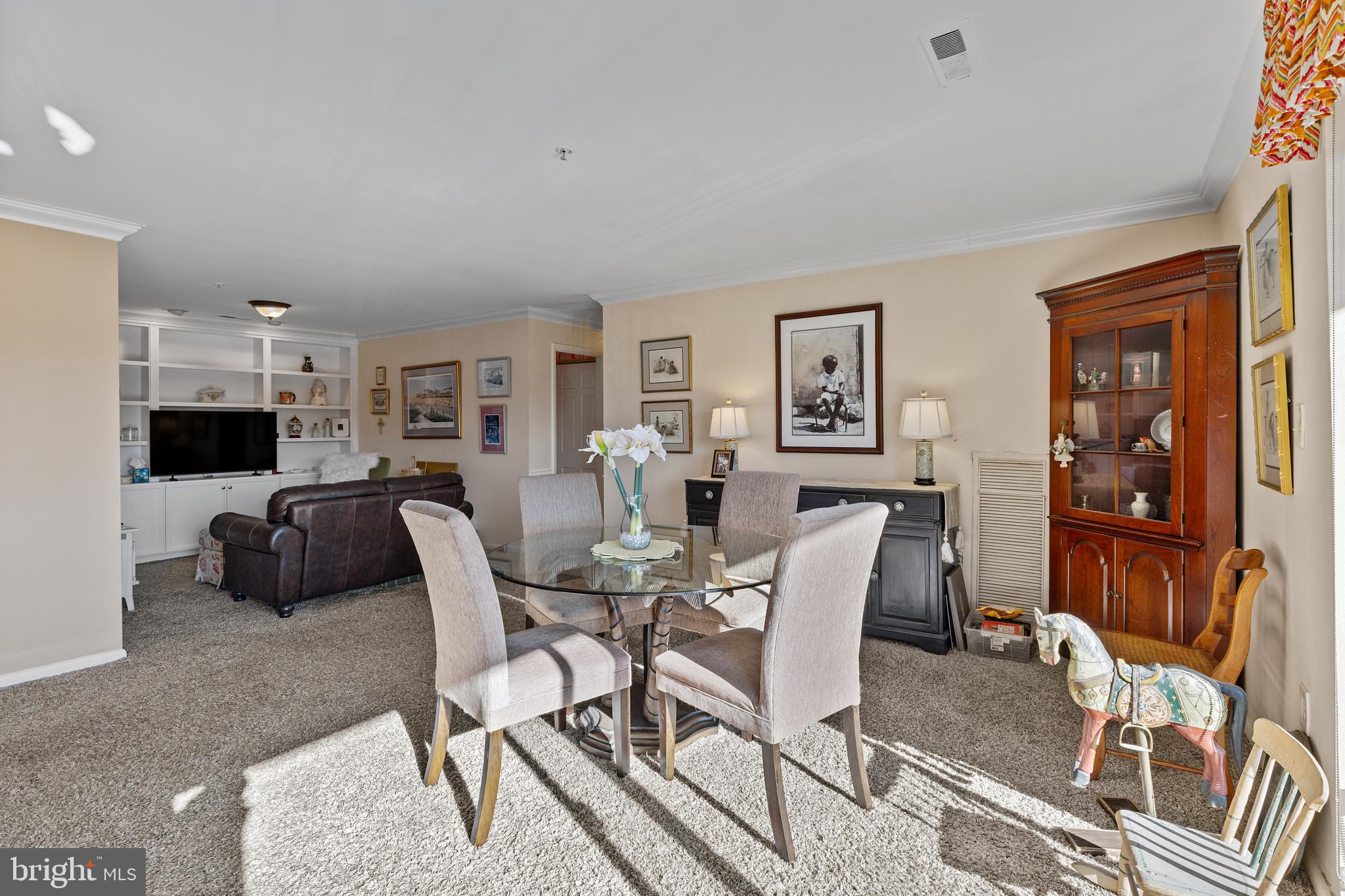 DULANEY TOWERS - Residential