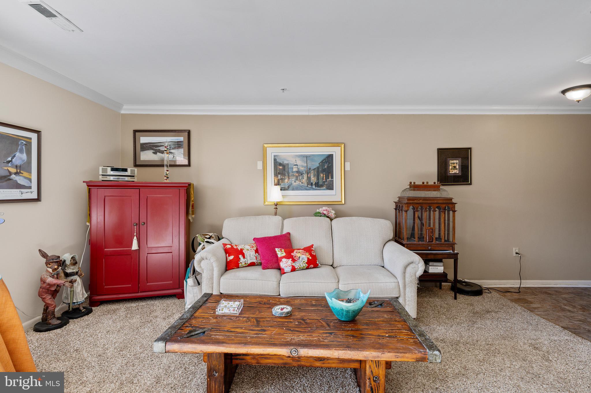 DULANEY TOWERS - Residential