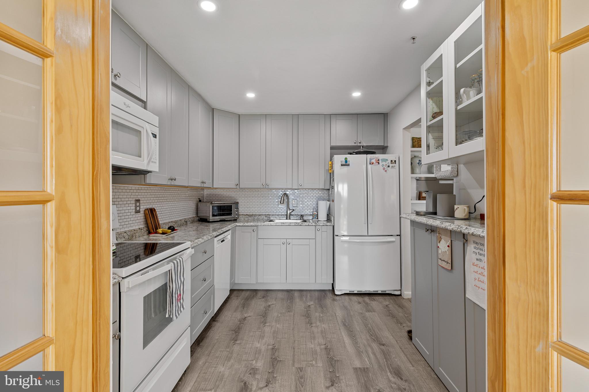 DULANEY TOWERS - Residential