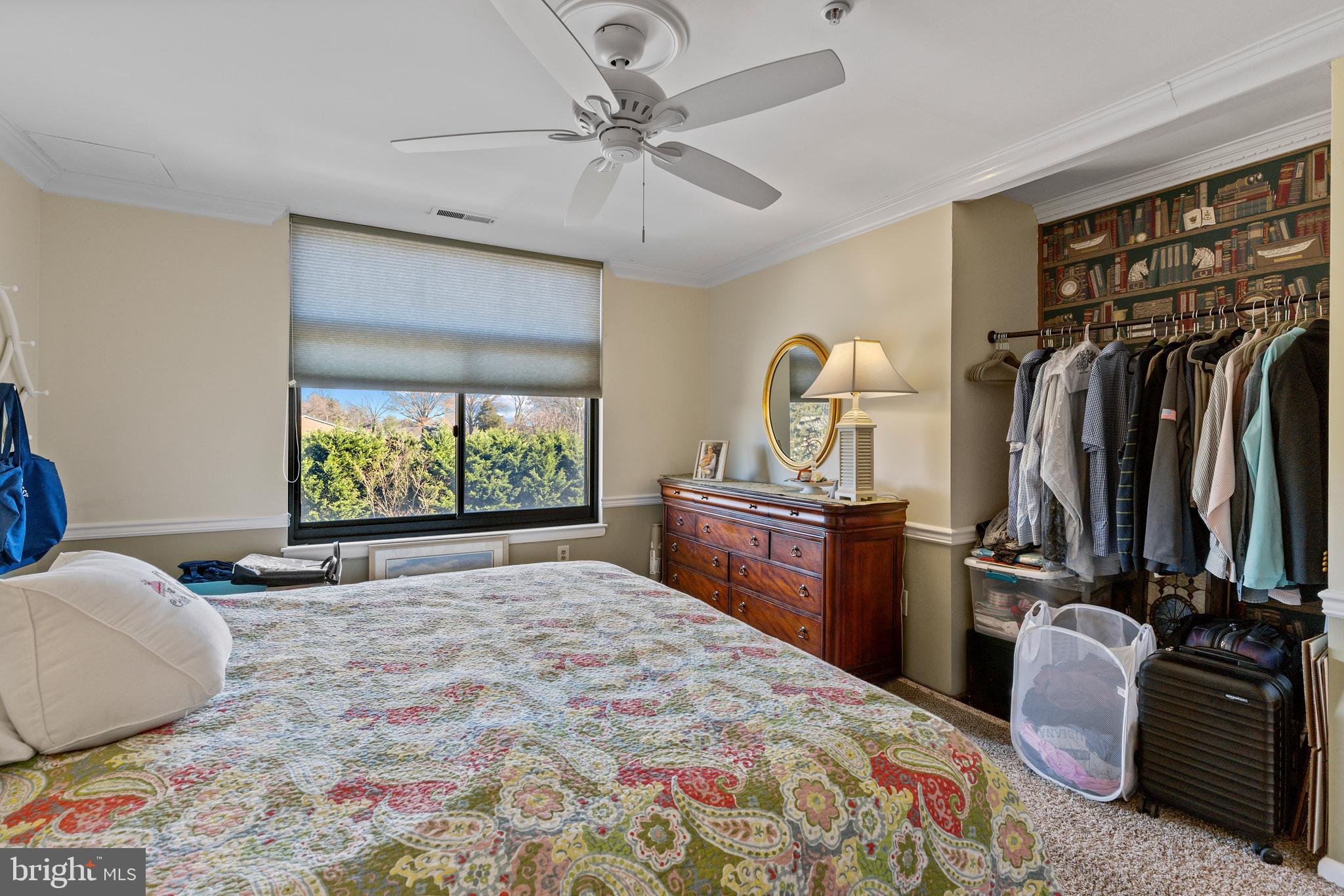 DULANEY TOWERS - Residential