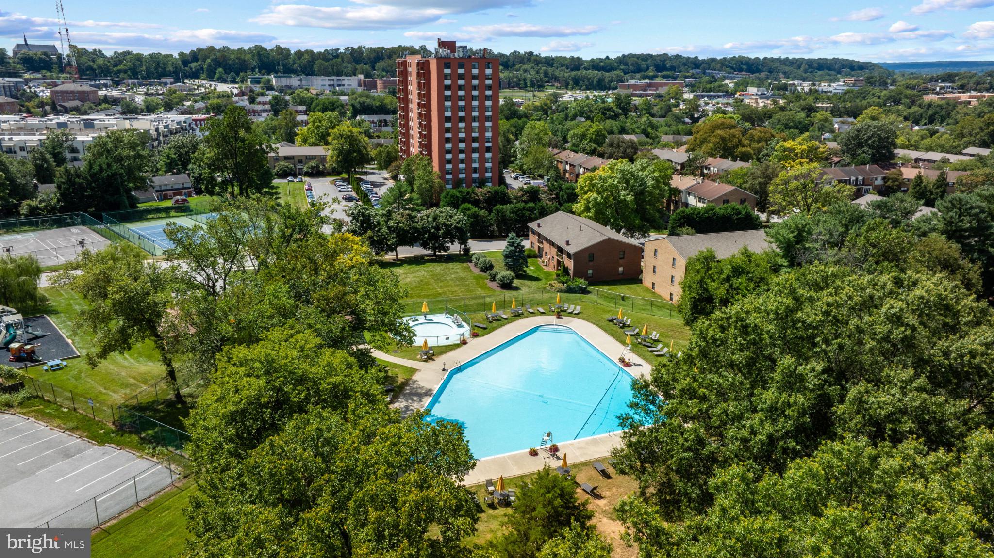 DULANEY TOWERS - Residential