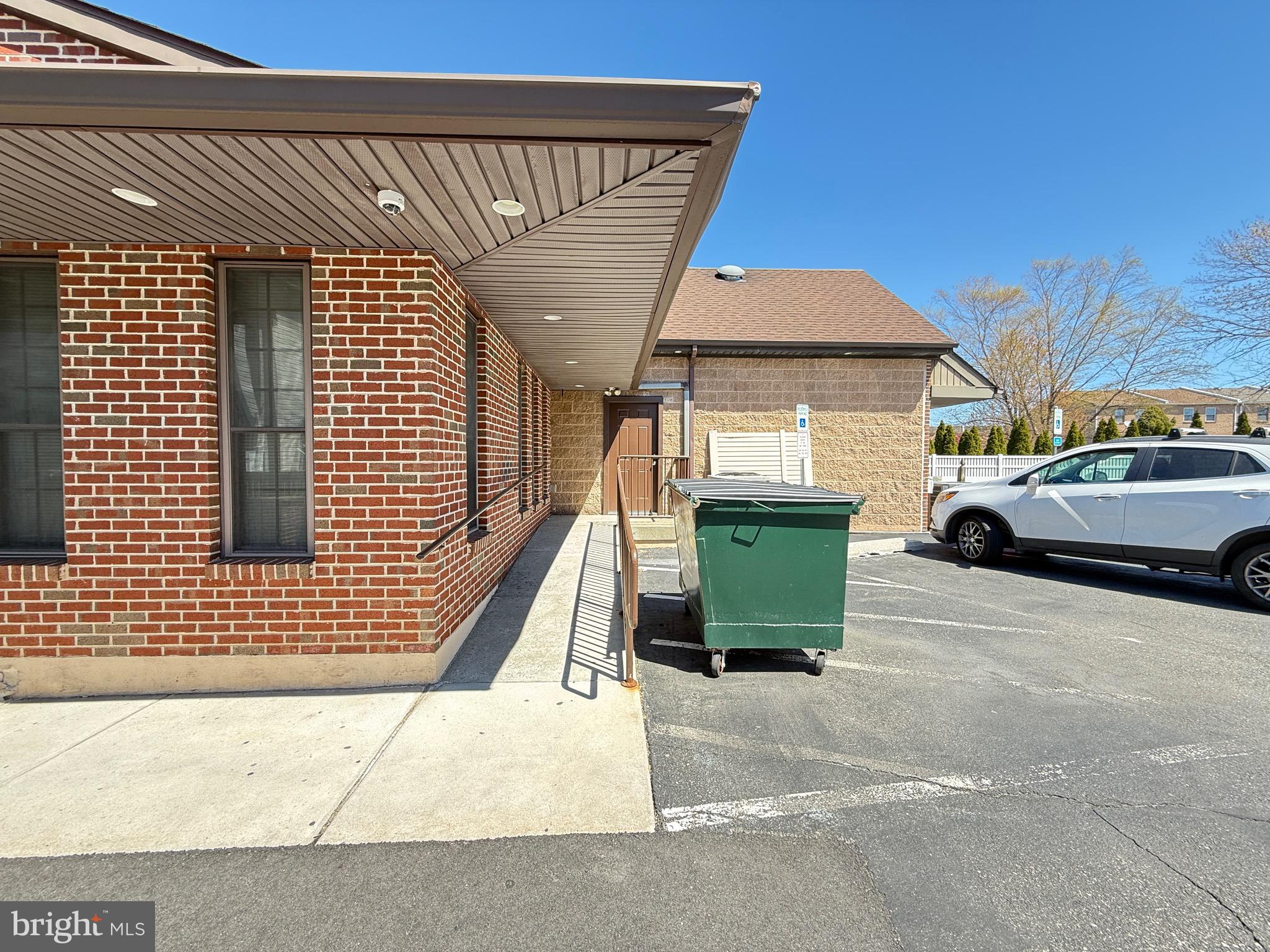 ACADEMY GARDENS - Residential