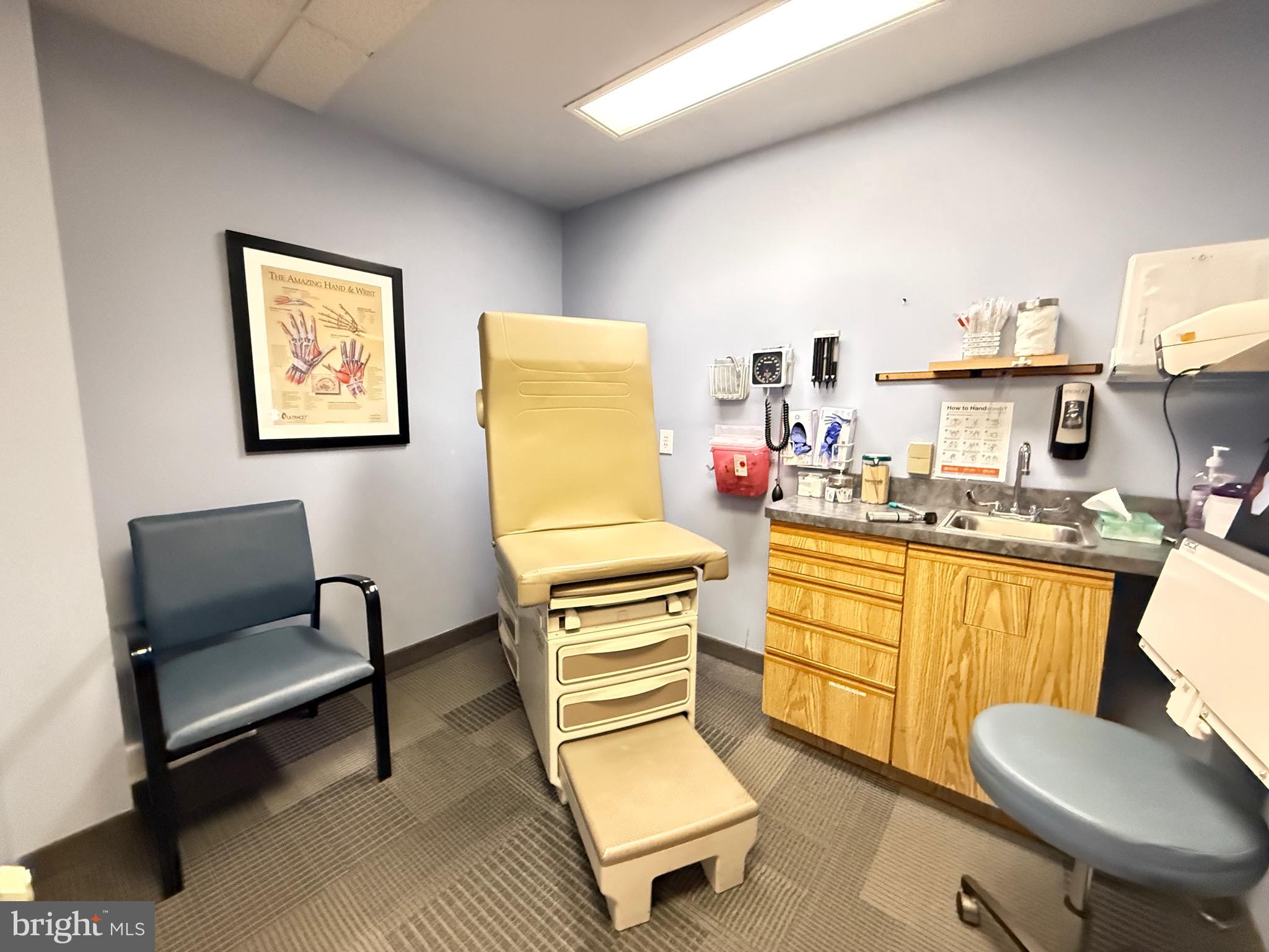 ACADEMY GARDENS - Residential