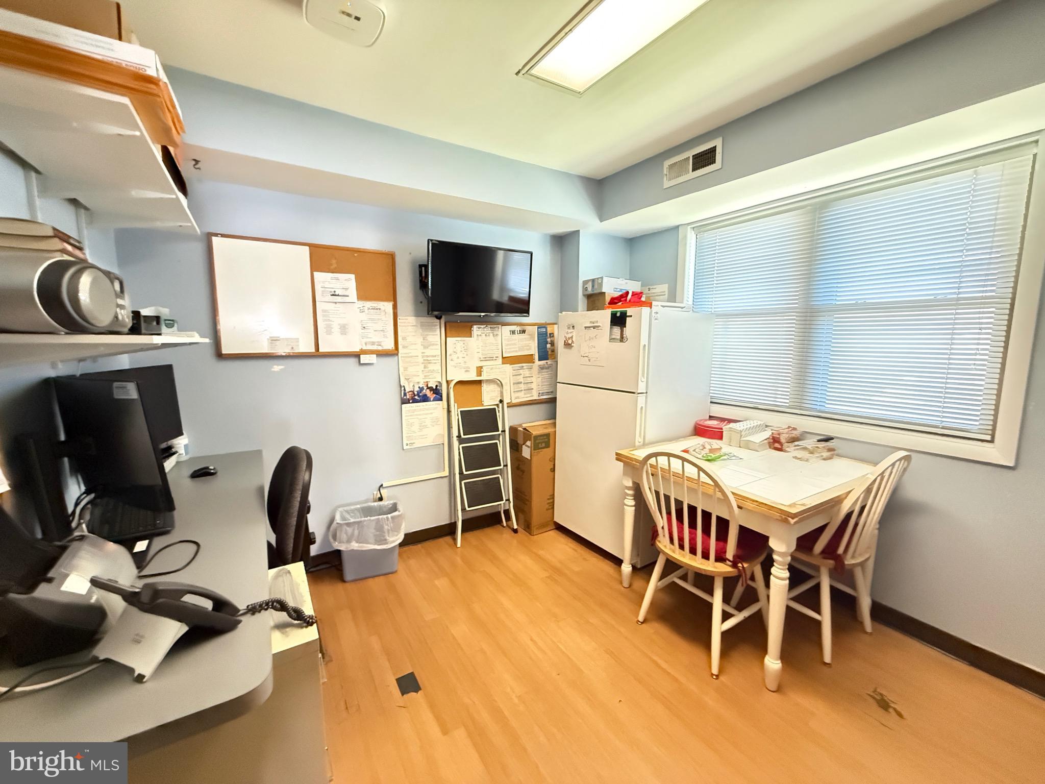 ACADEMY GARDENS - Residential