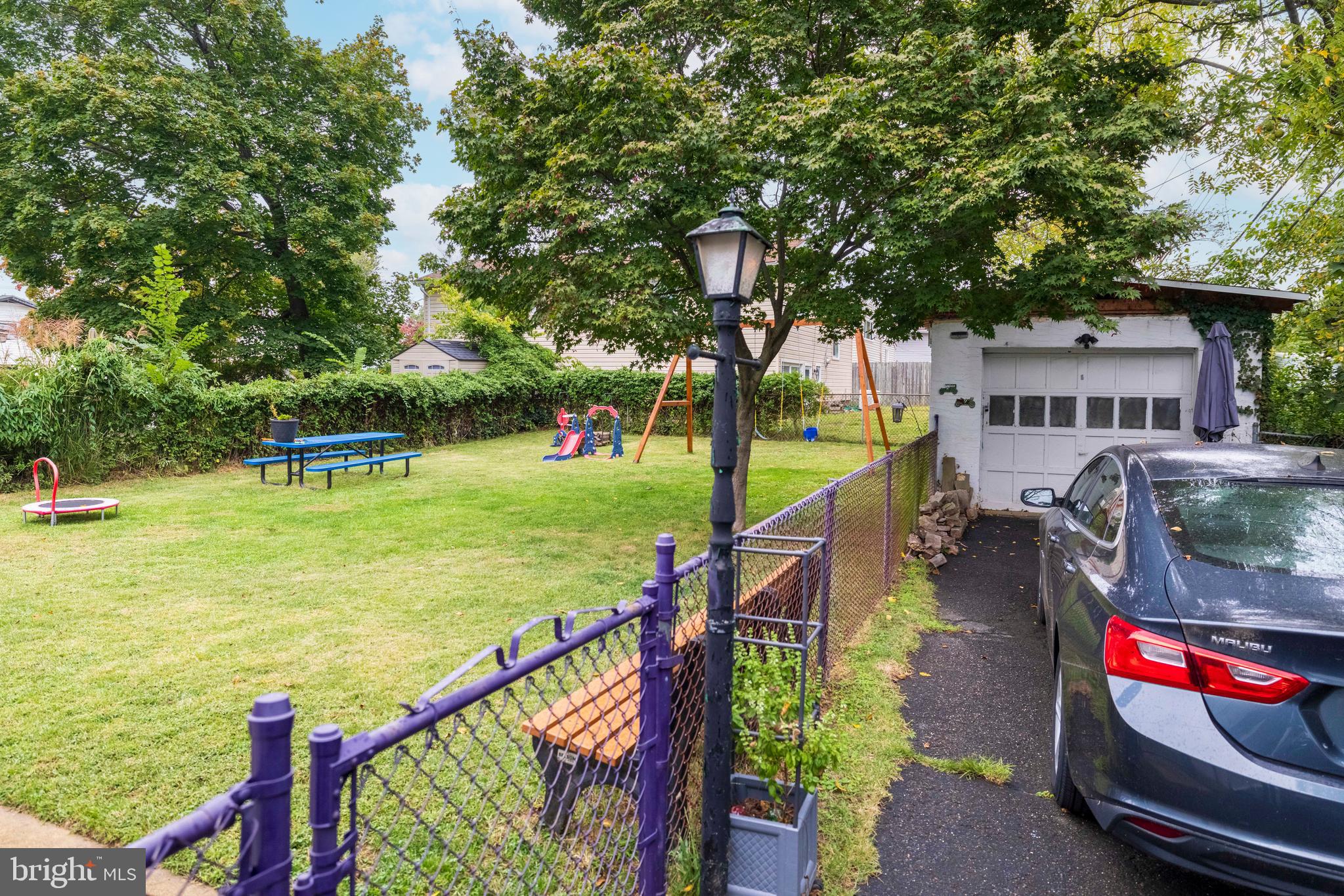 ABINGTON WOODS - Residential