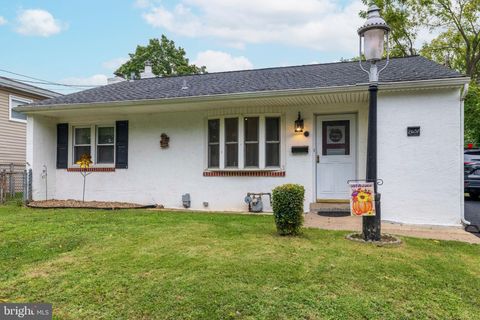 2637 WOODLAND ROAD ABINGTON PA 19001
