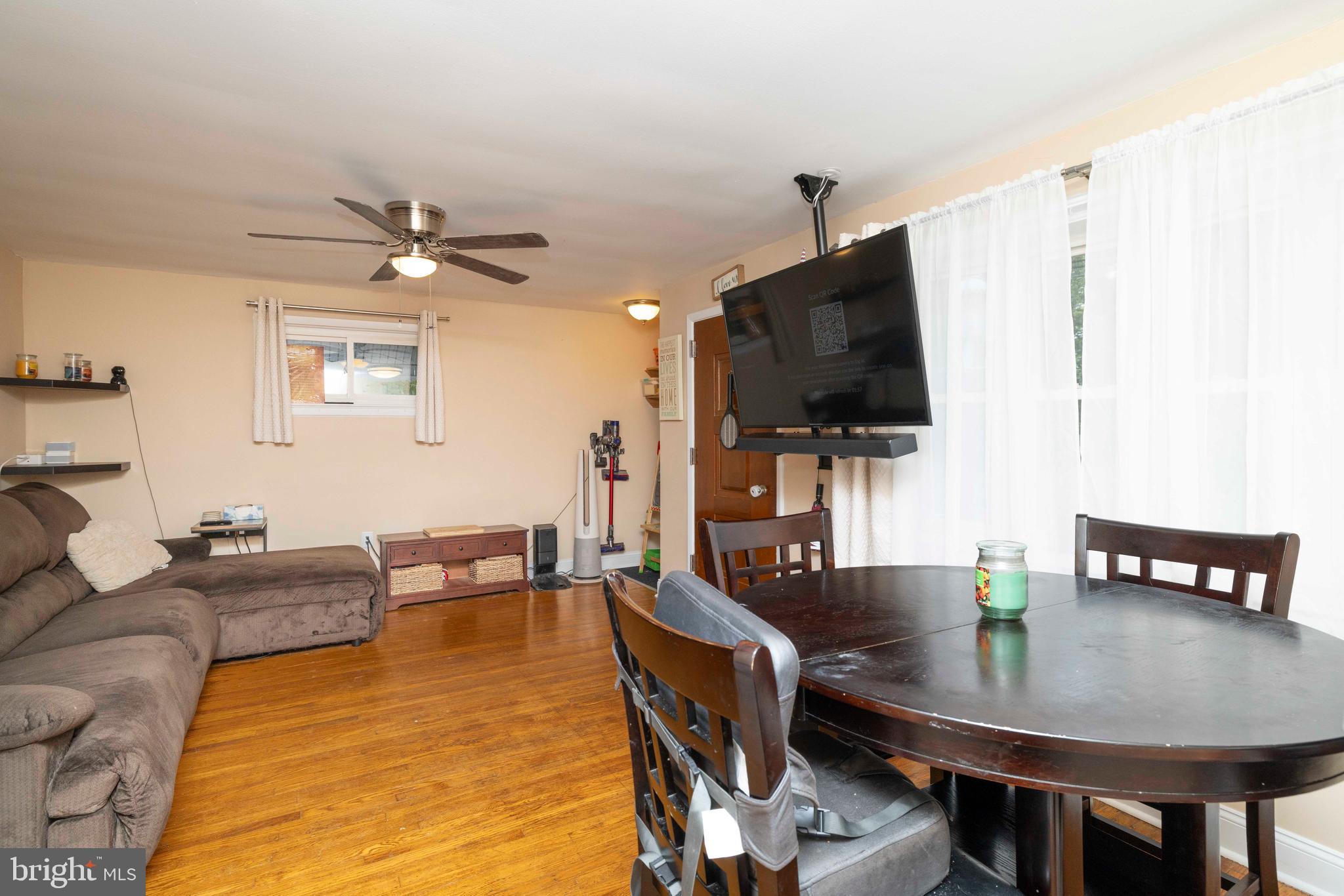 ABINGTON WOODS - Residential