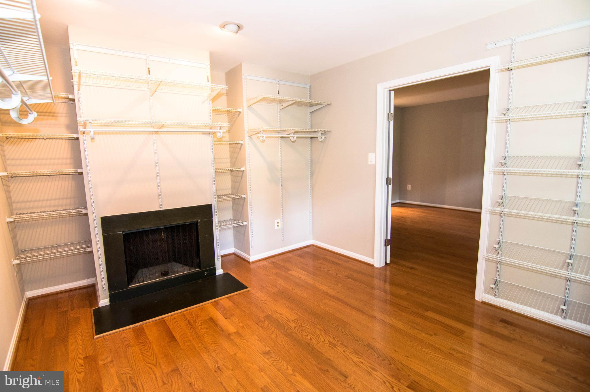 WOLF TRAP WOODS - Residential Lease