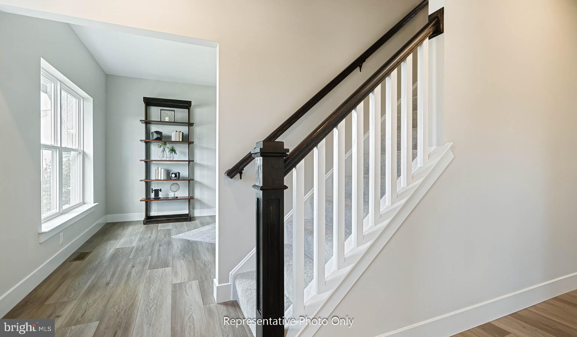 2501 HAWTHORNE DRIVE