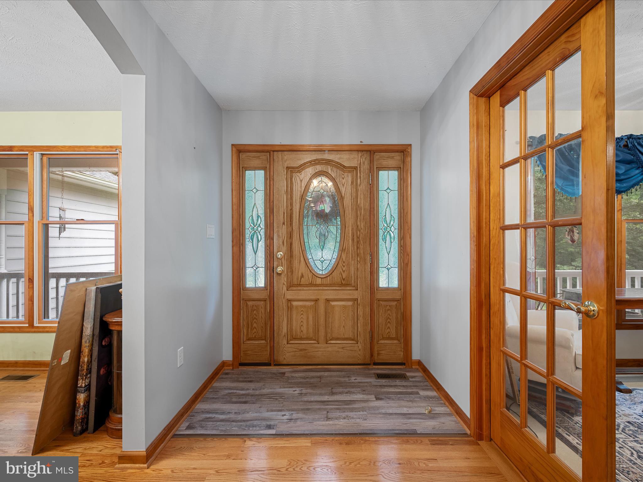 237 WHITE LANE