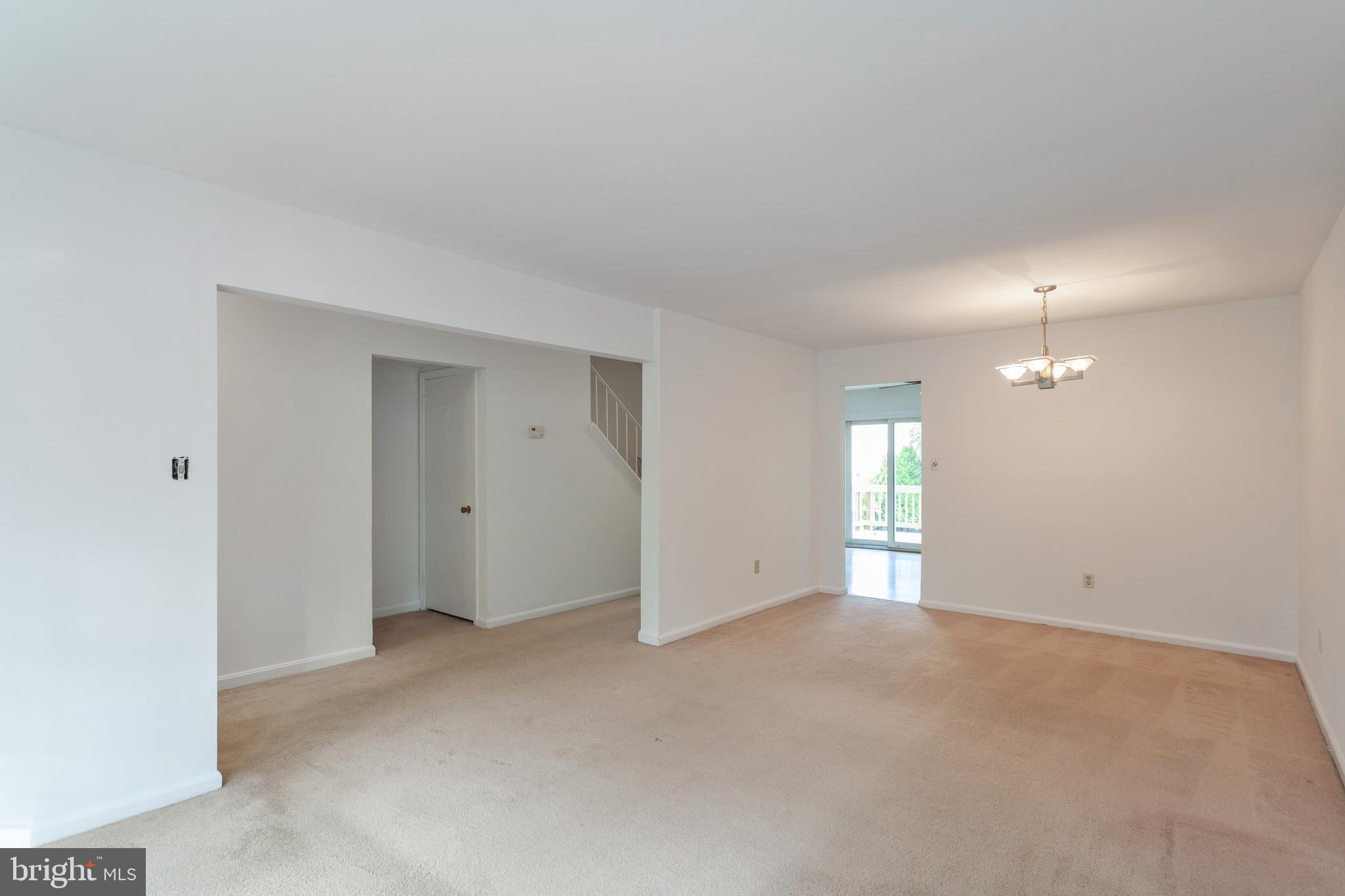 CROFTON MEWS CONDO - Residential