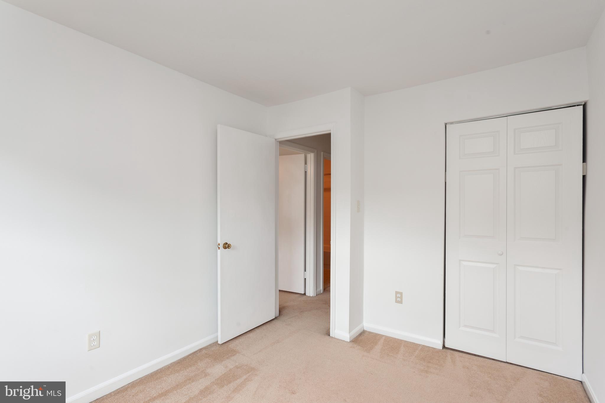 CROFTON MEWS CONDO - Residential