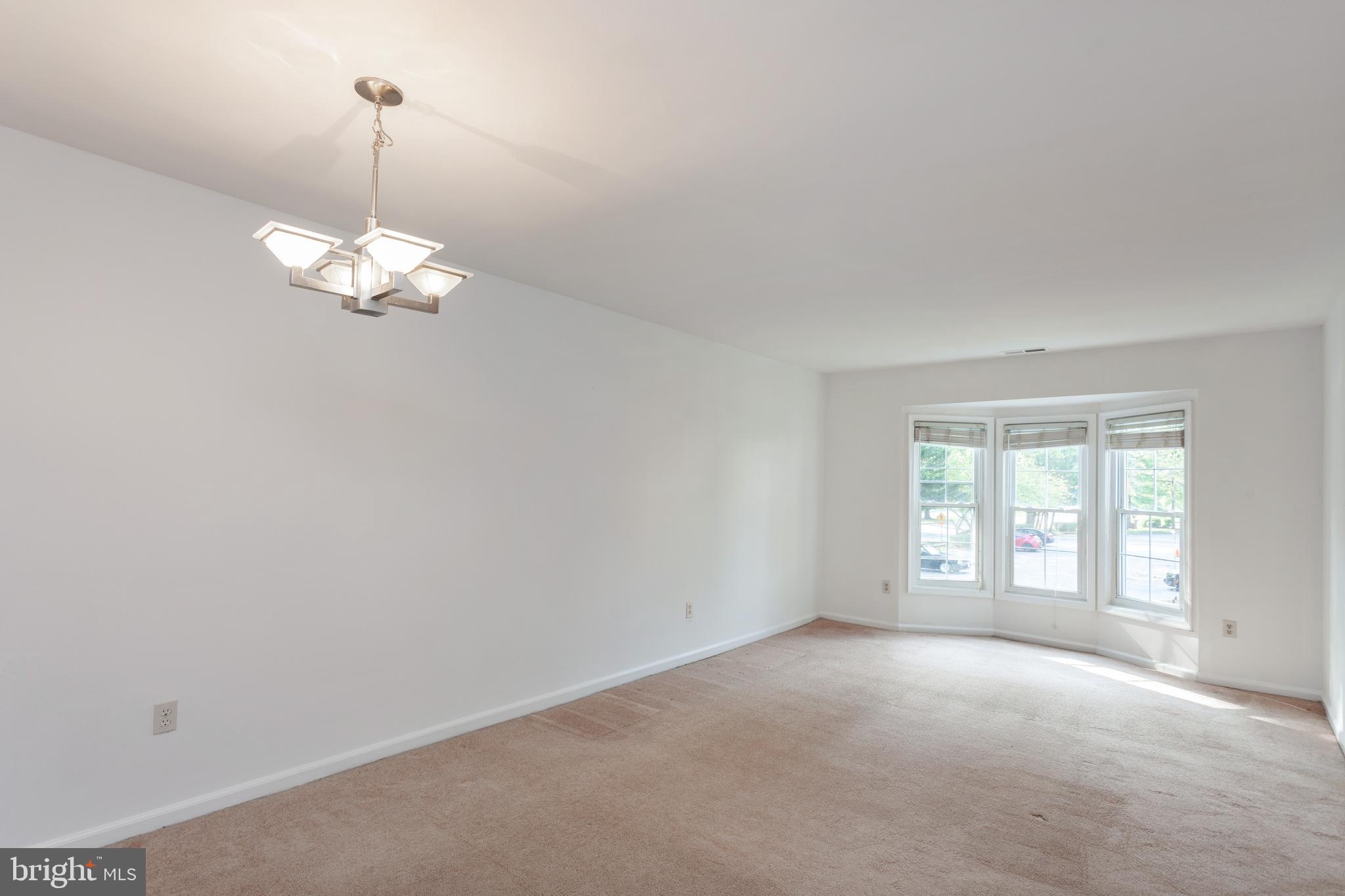 CROFTON MEWS CONDO - Residential