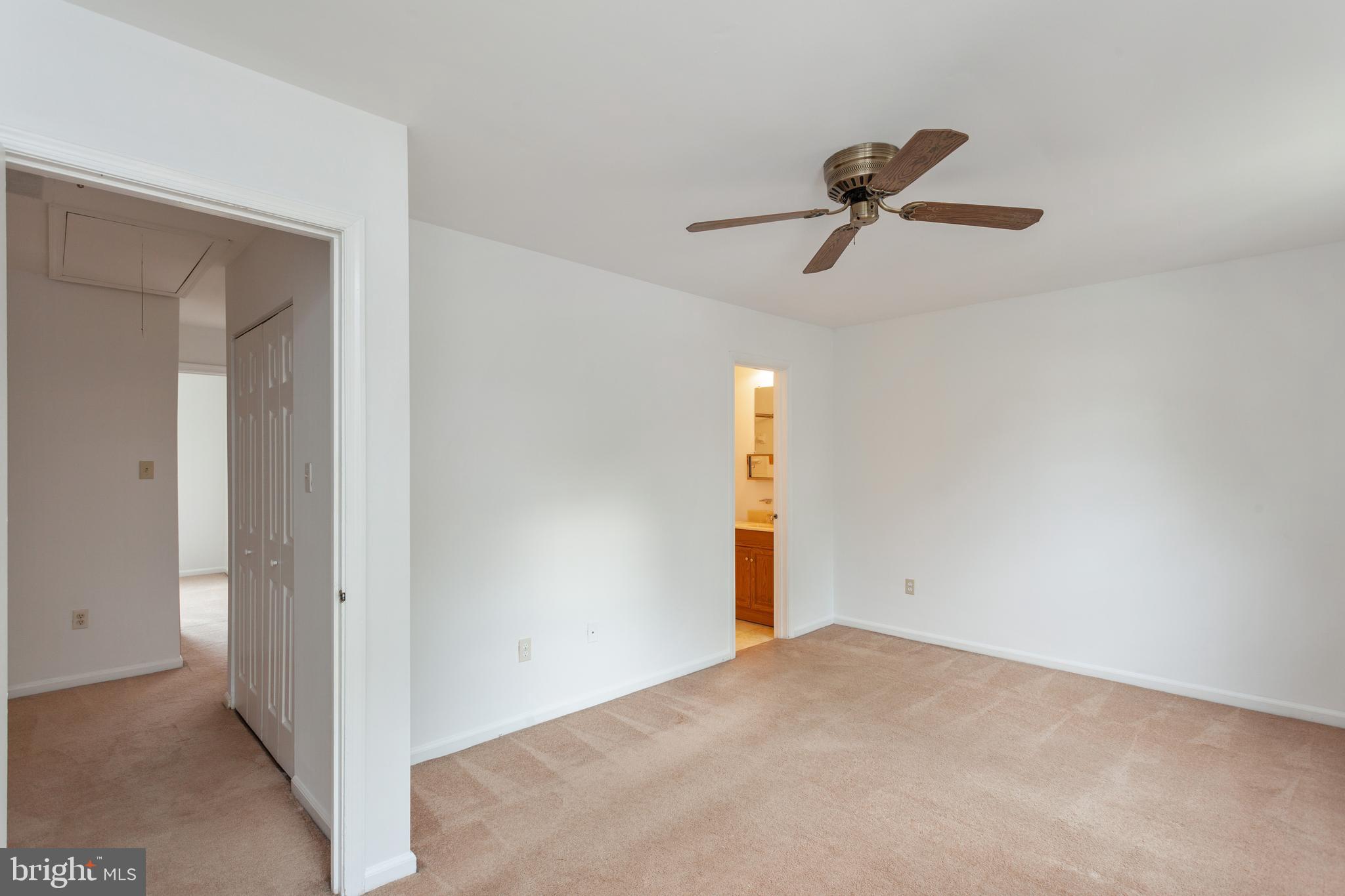 CROFTON MEWS CONDO - Residential