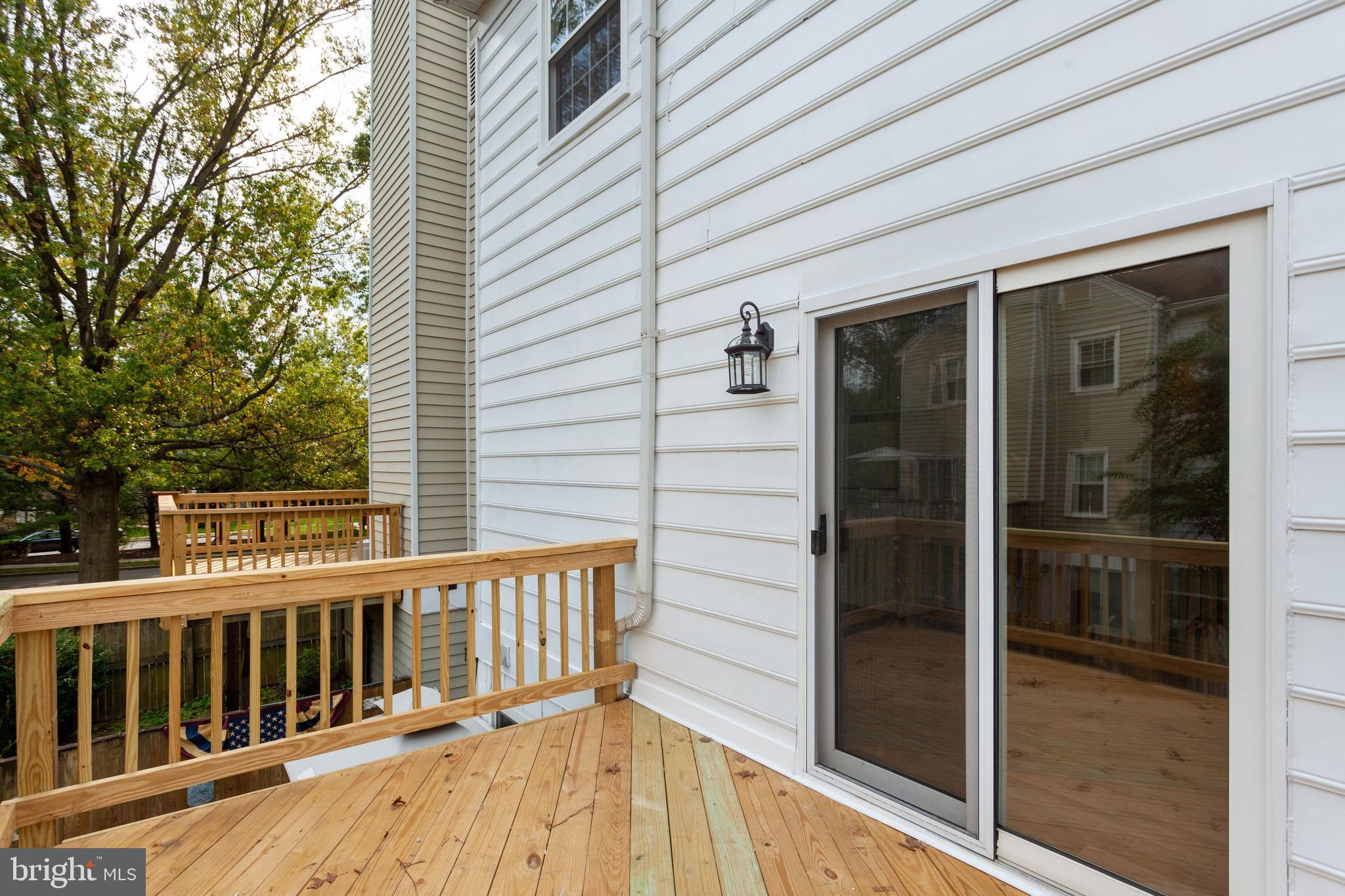 CROFTON MEWS CONDO - Residential