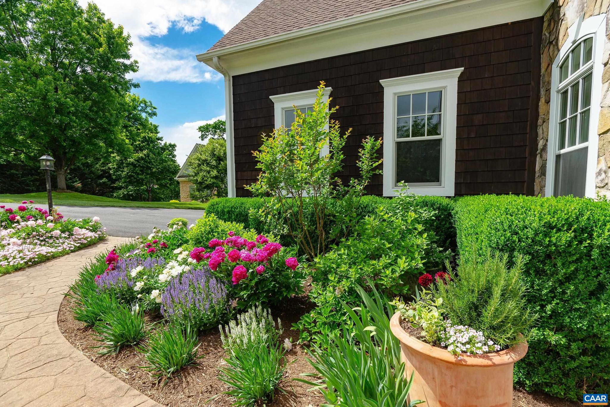 FOXCHASE - Residential