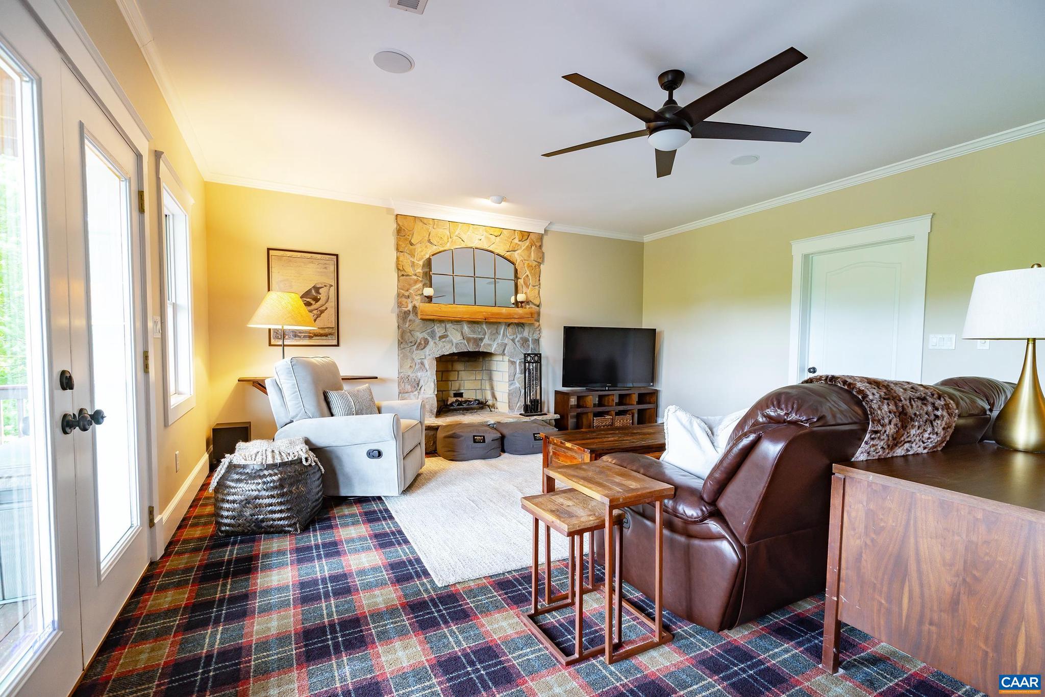 FOXCHASE - Residential