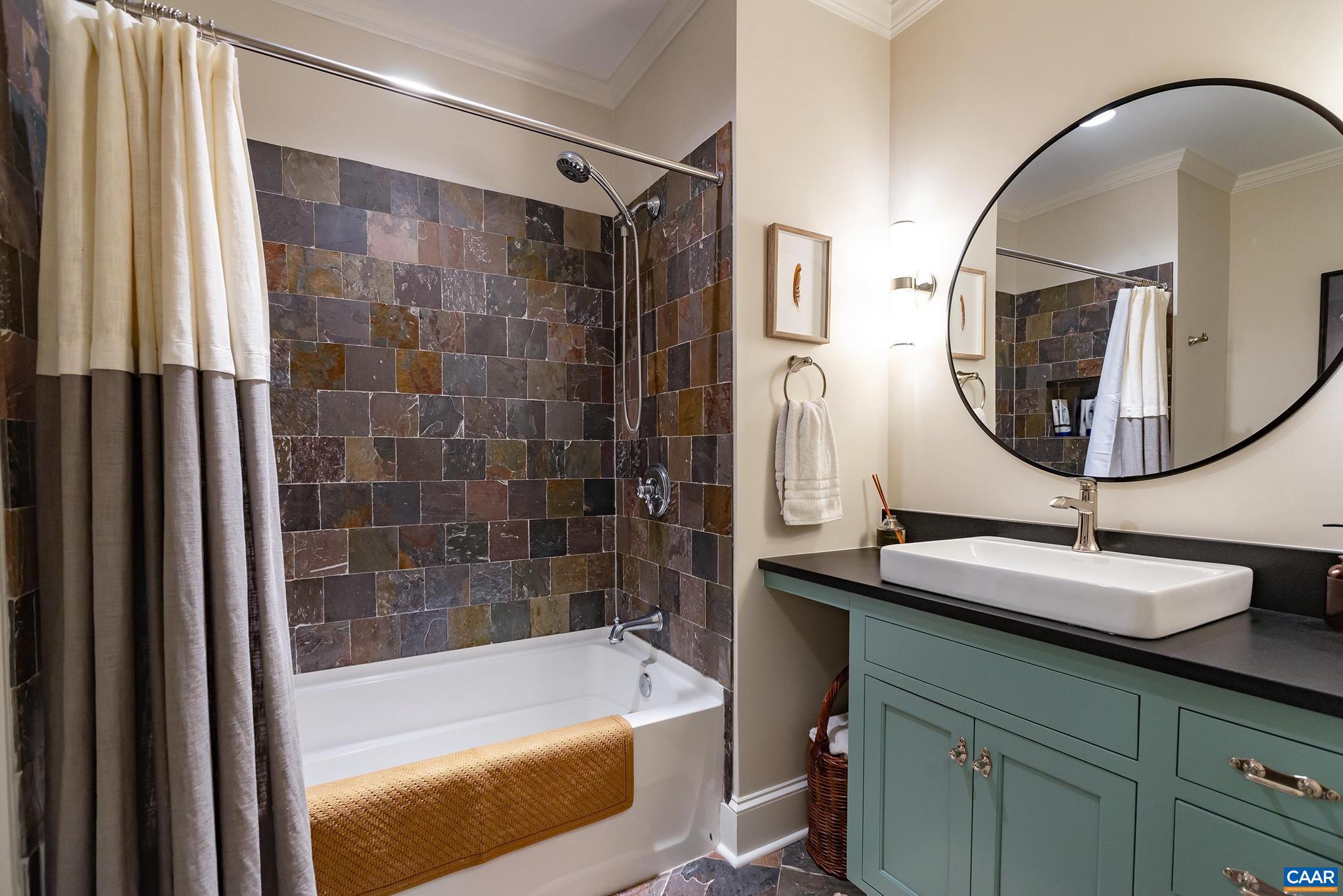 FOXCHASE - Residential