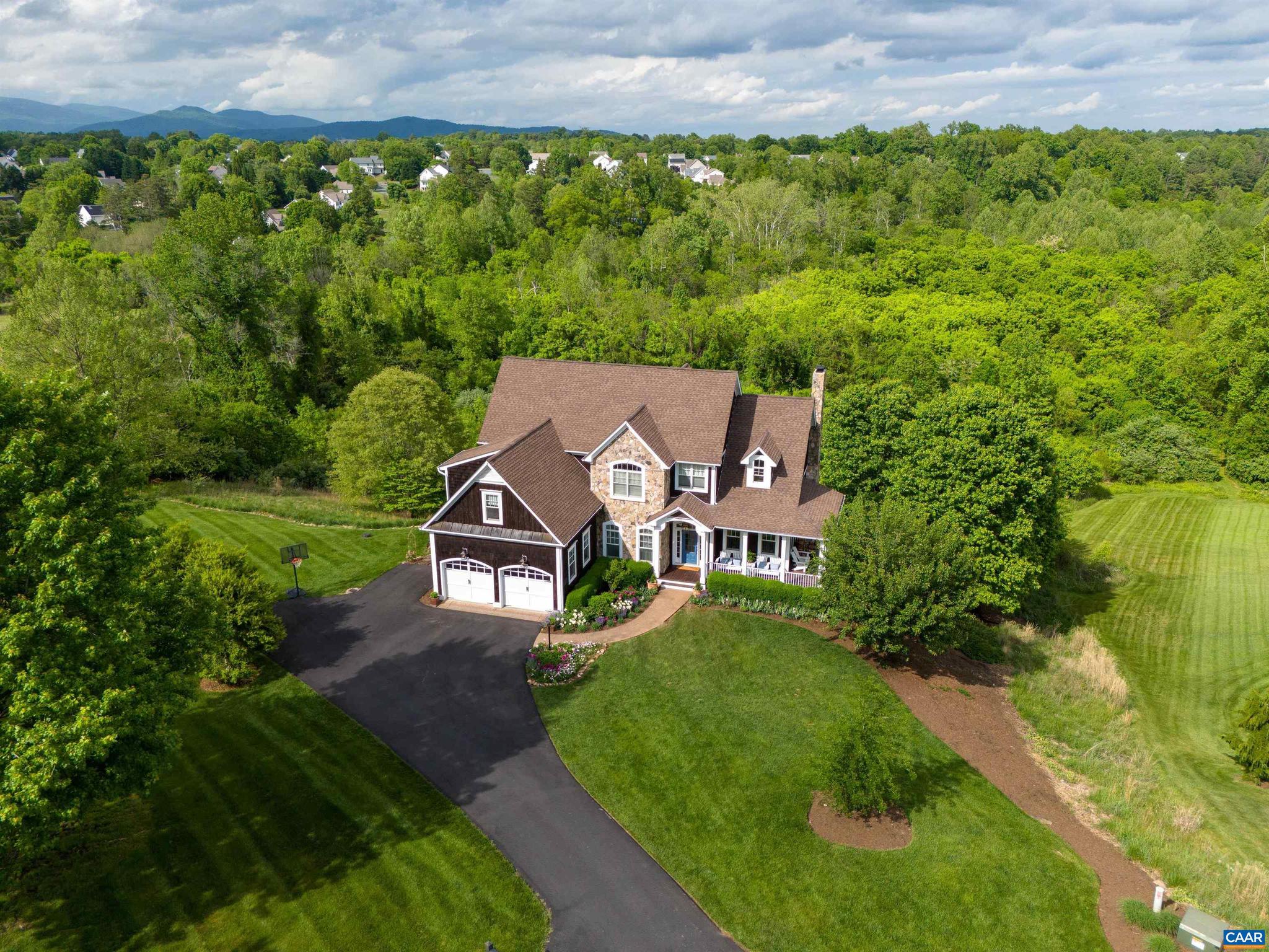 FOXCHASE - Residential