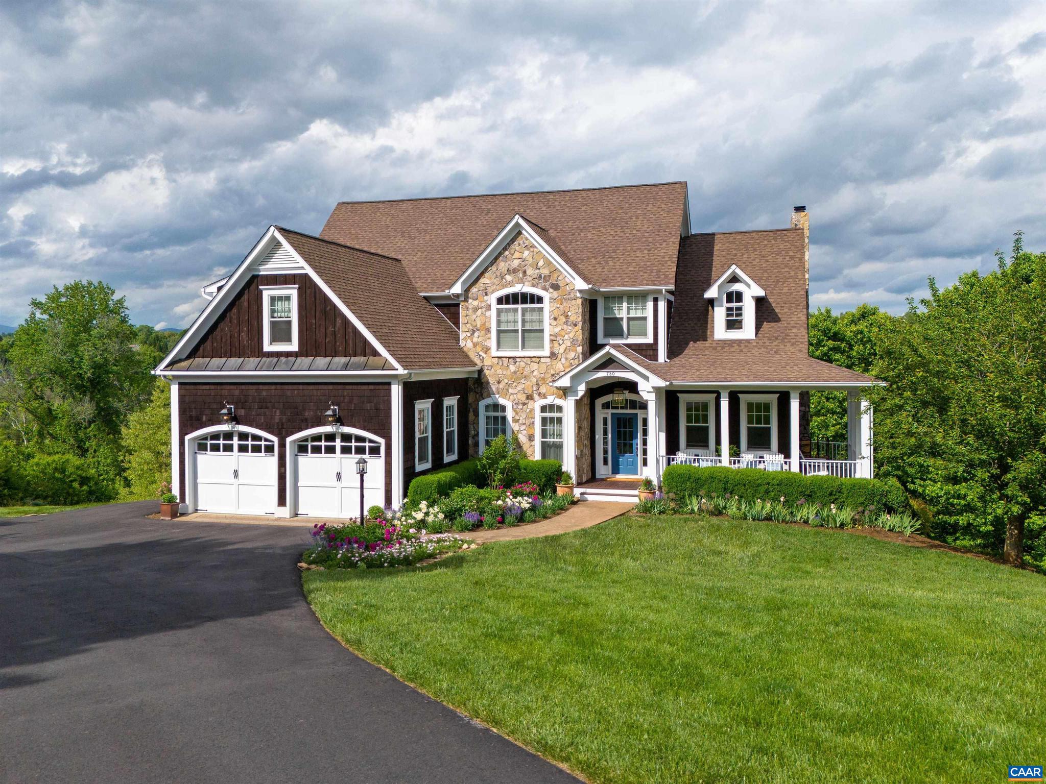 FOXCHASE - Residential