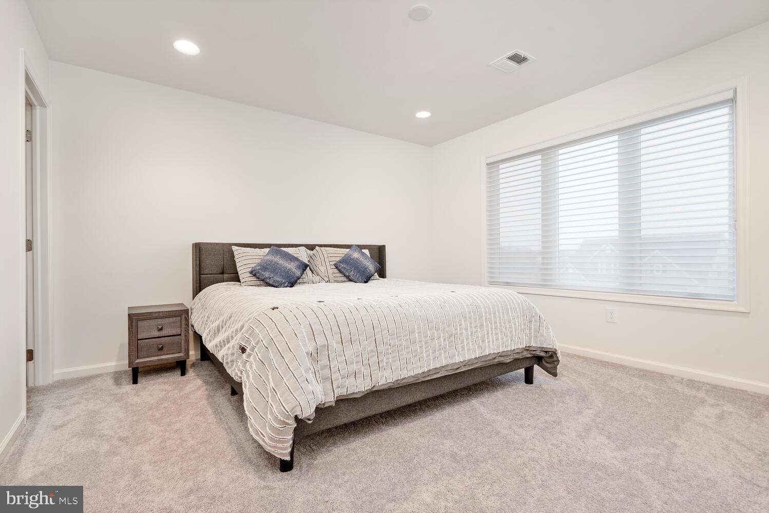 SARATOGA FARMS - Residential