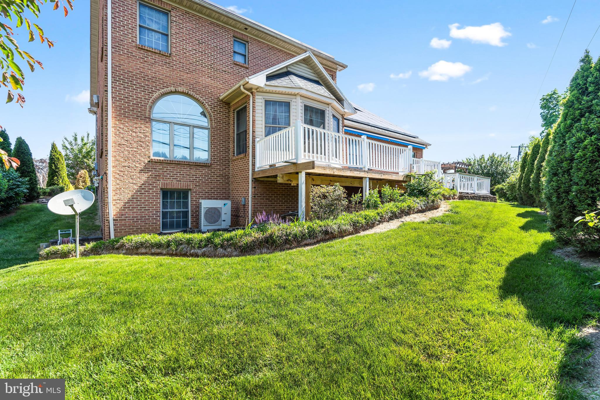 MAPLE VALLEY ESTATES - Residential