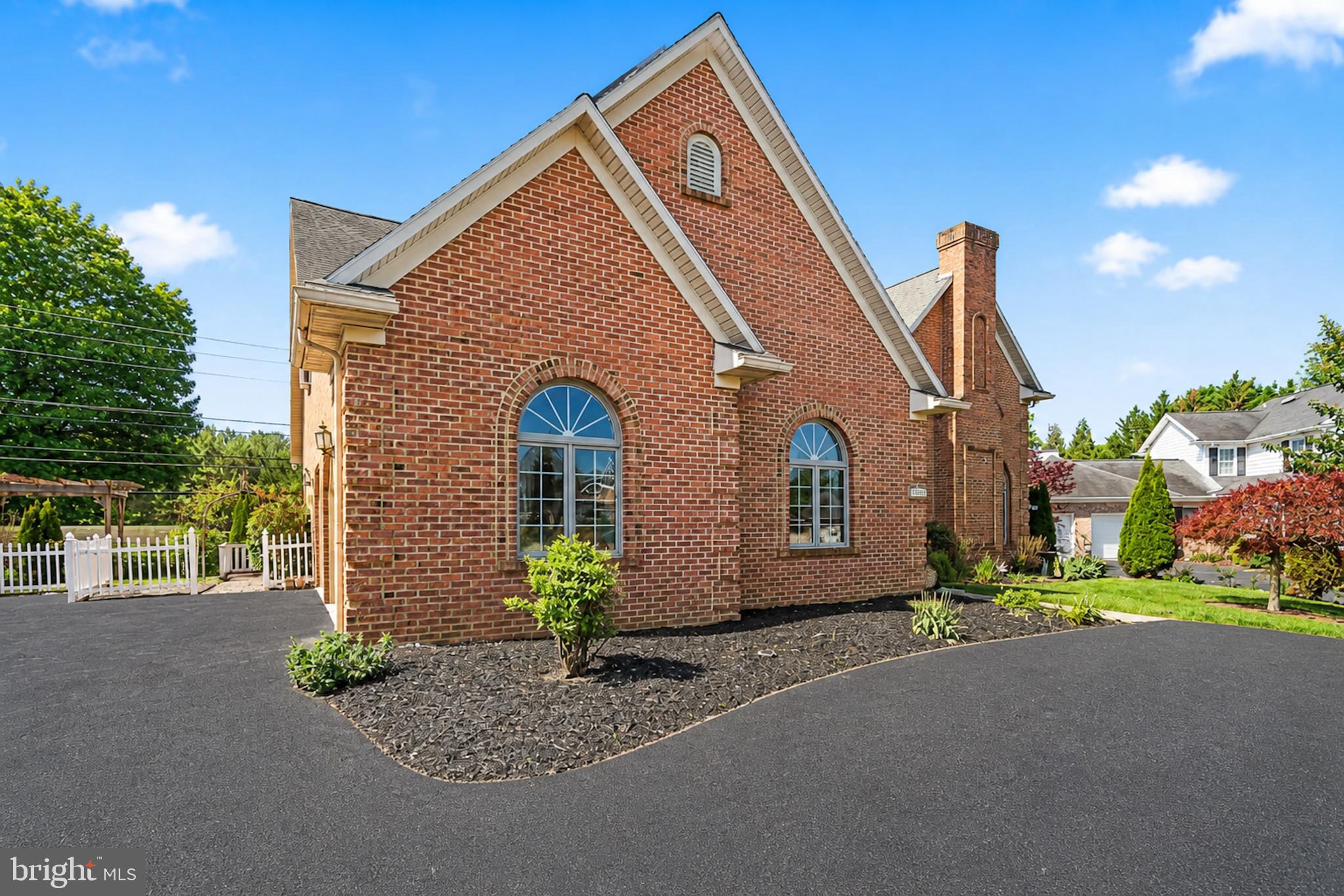 MAPLE VALLEY ESTATES - Residential