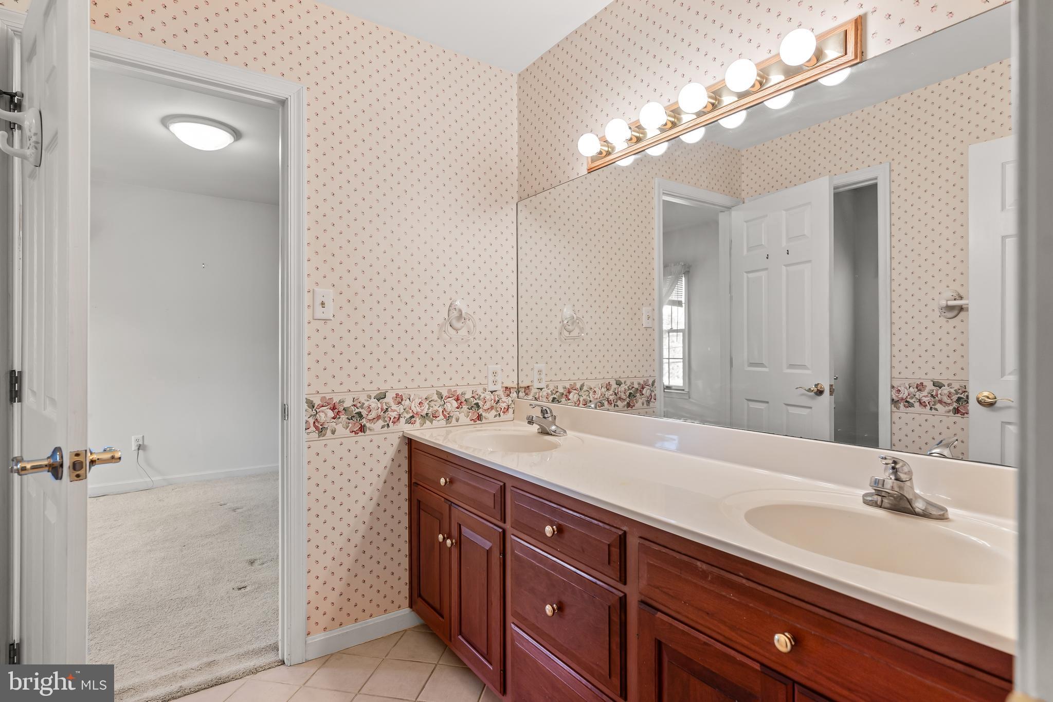 MAPLE VALLEY ESTATES - Residential