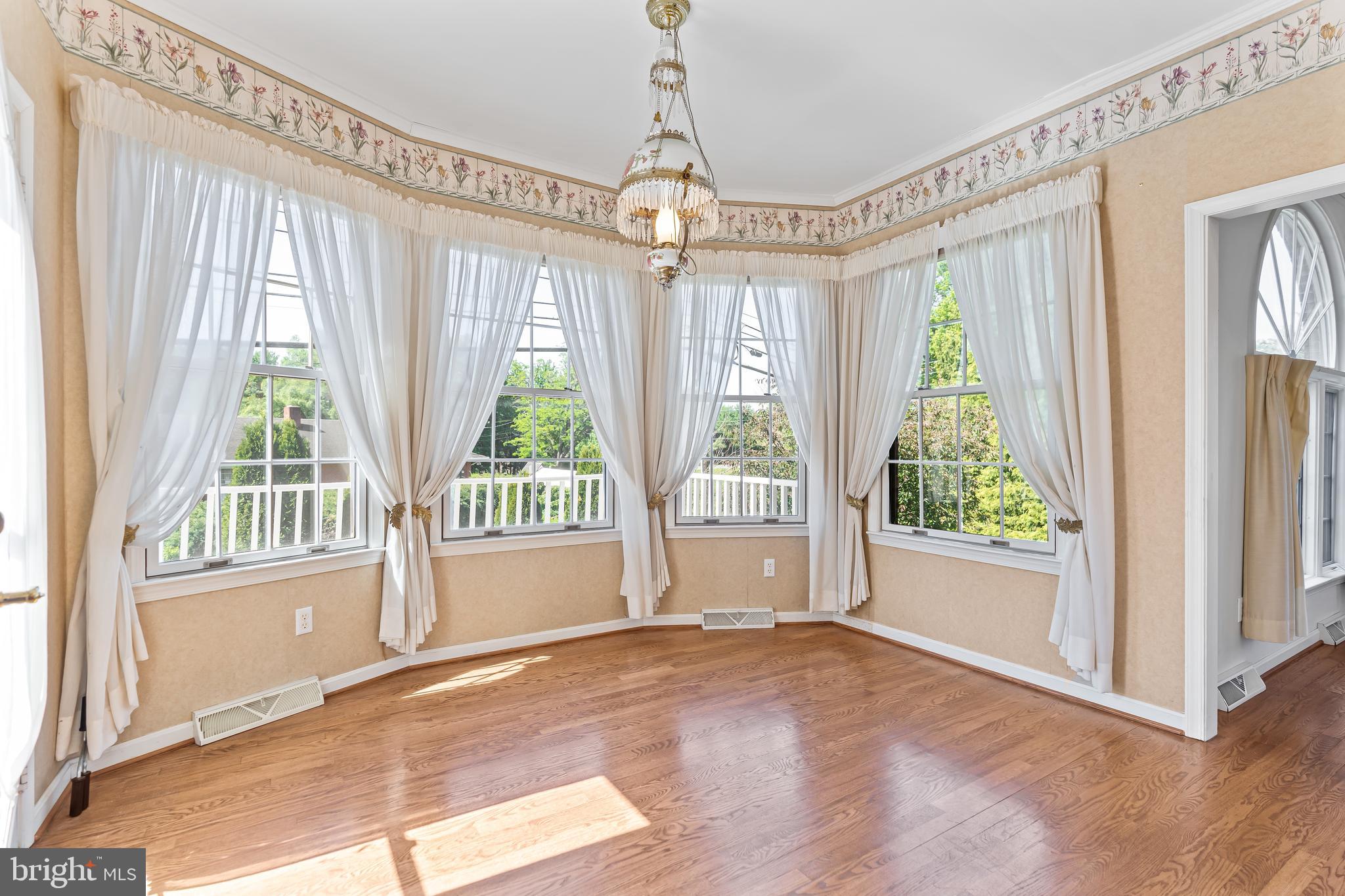 MAPLE VALLEY ESTATES - Residential