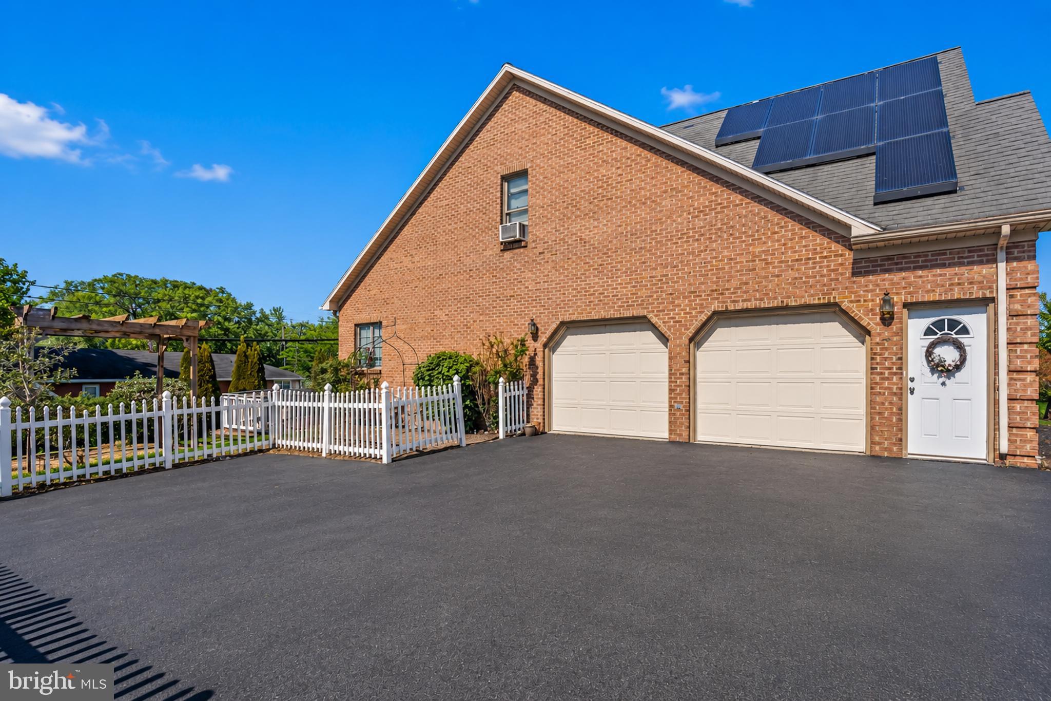 MAPLE VALLEY ESTATES - Residential