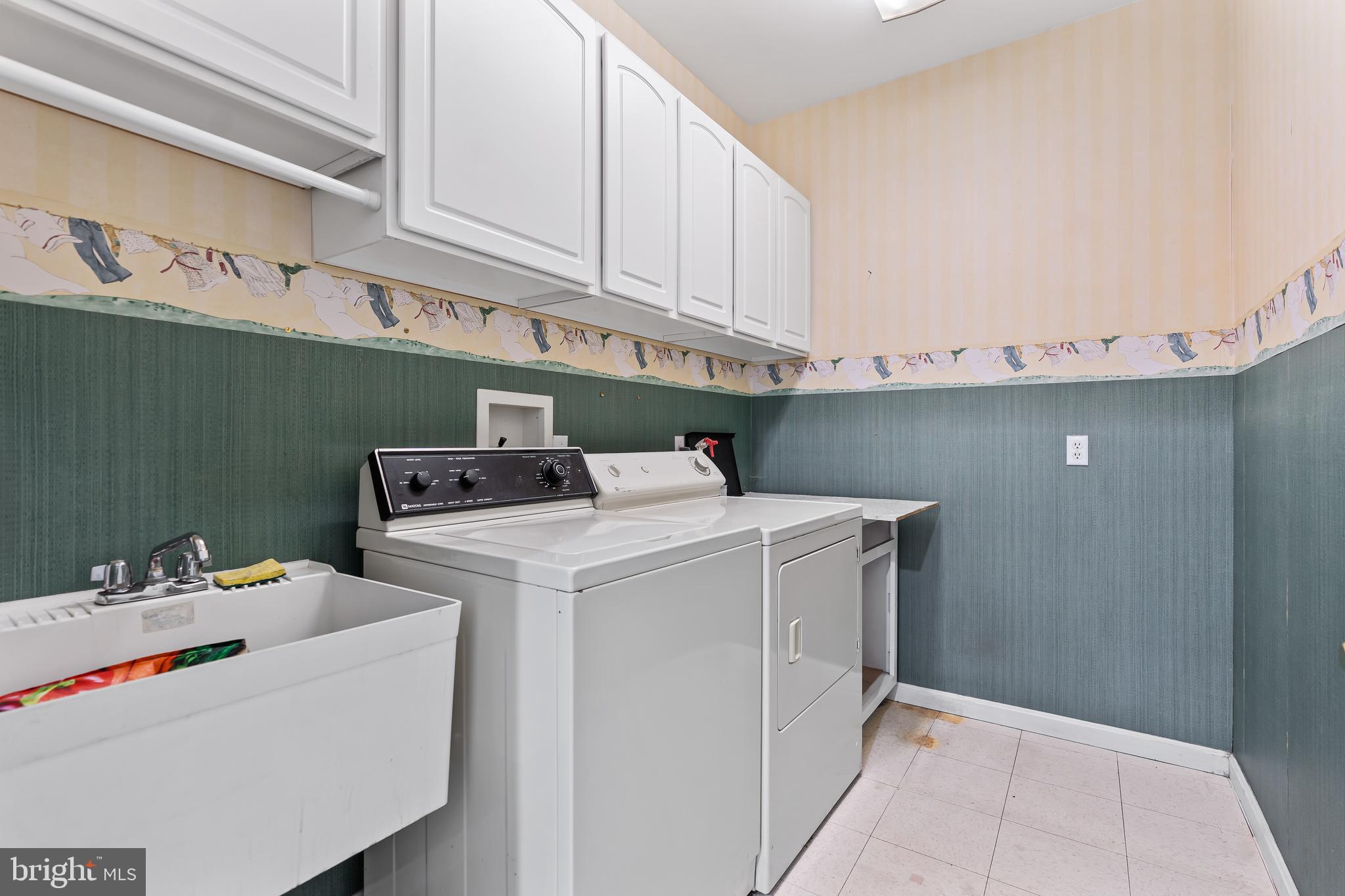 MAPLE VALLEY ESTATES - Residential