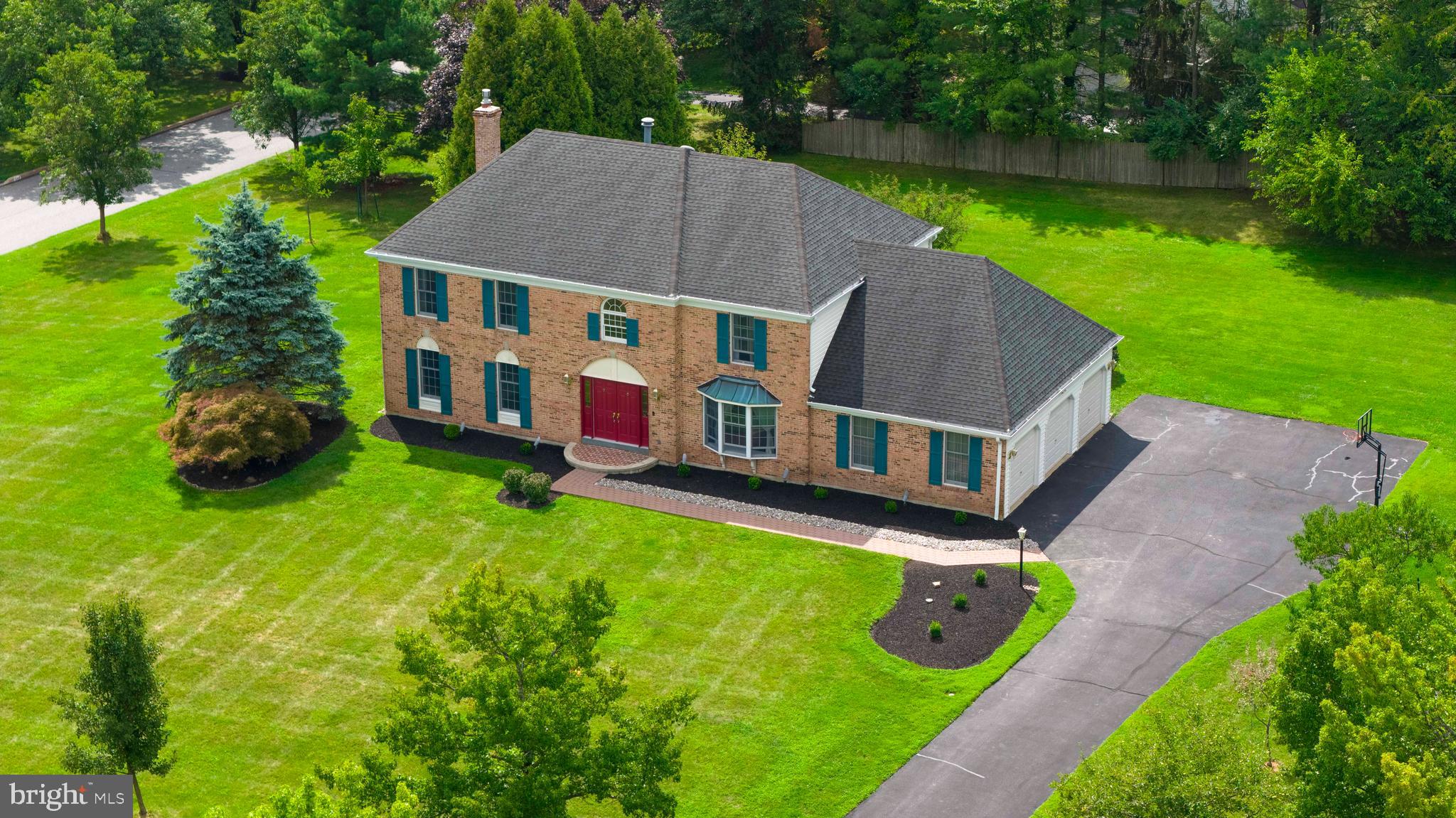 1342 TANGLEWOOD DRIVE