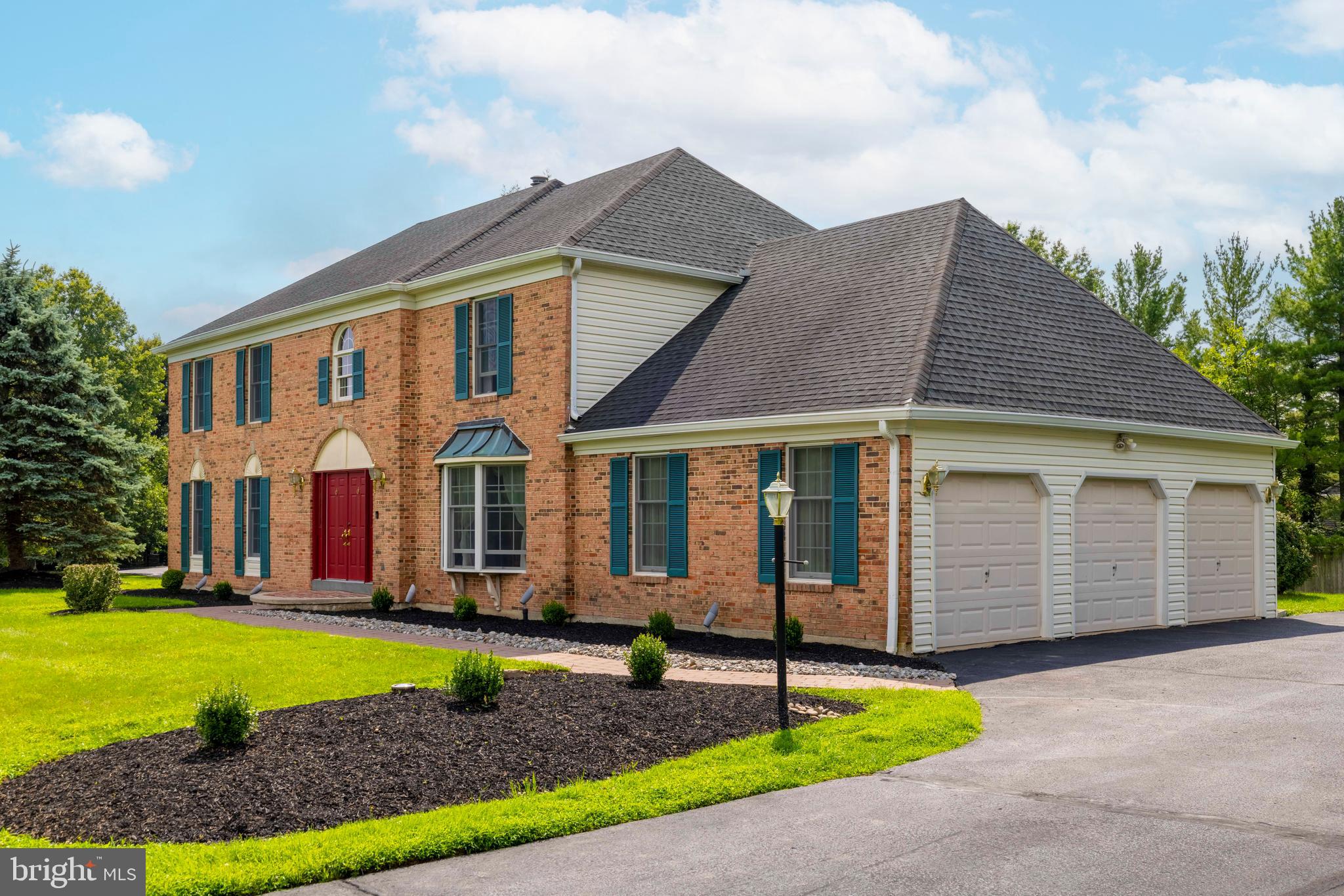 1342 TANGLEWOOD DRIVE