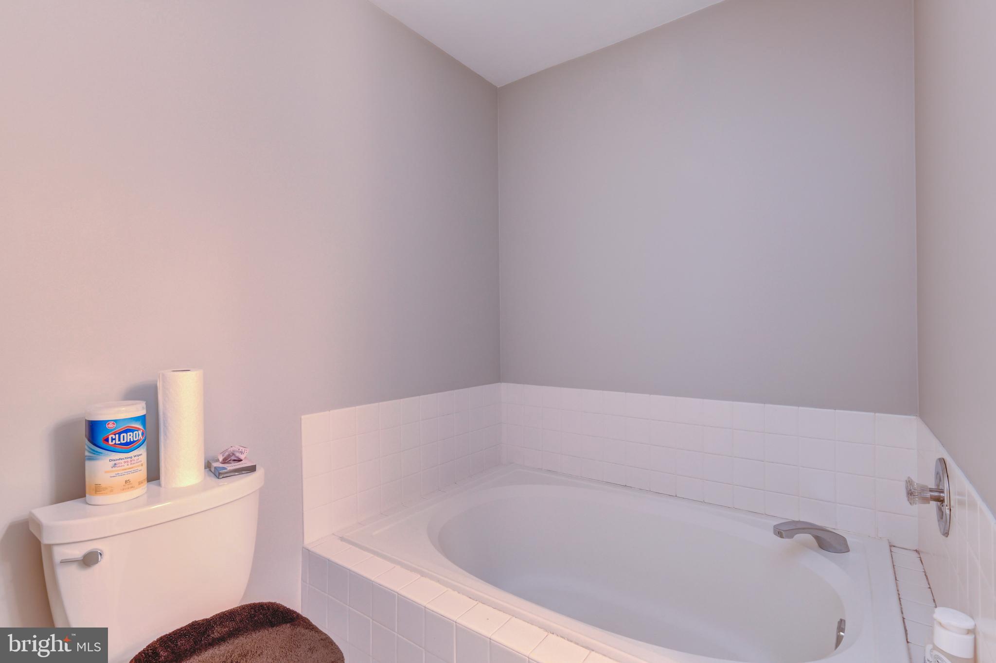 MONTGOMERY GREENE - Residential