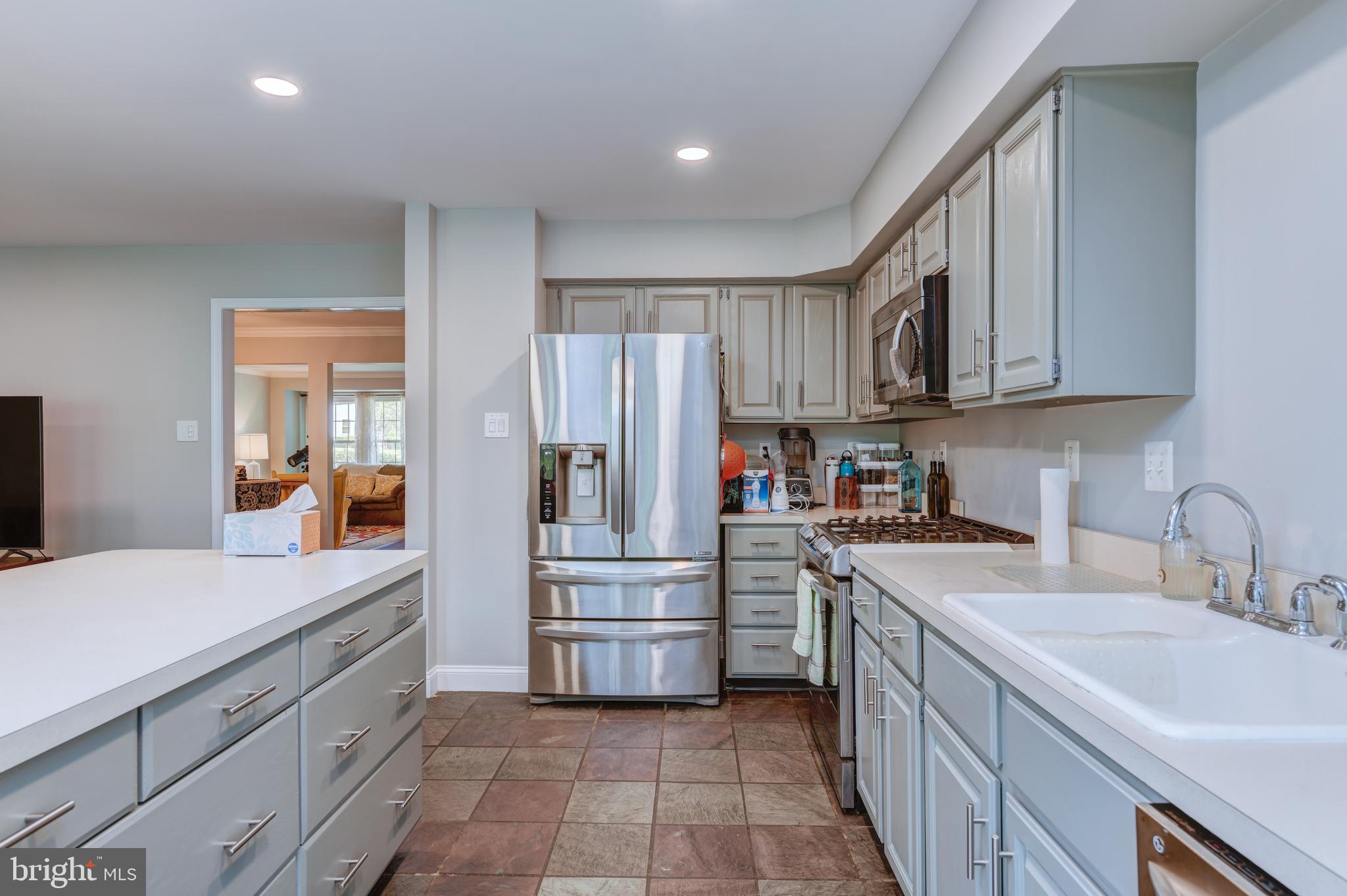 MONTGOMERY GREENE - Residential