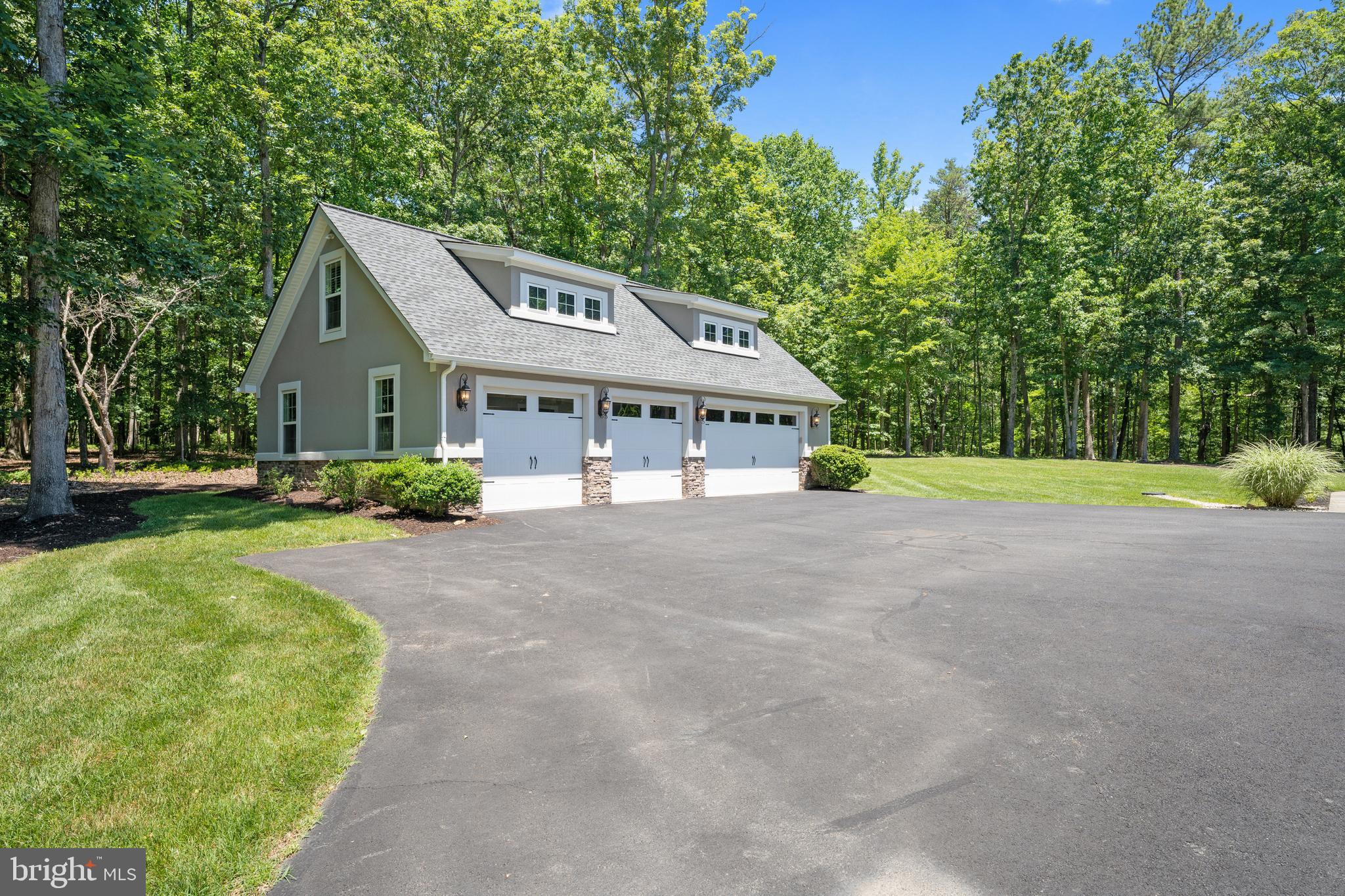 FAWN LAKE - Residential