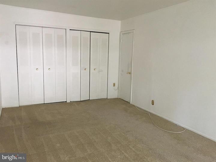 247 E CHELSEA CIRCLE