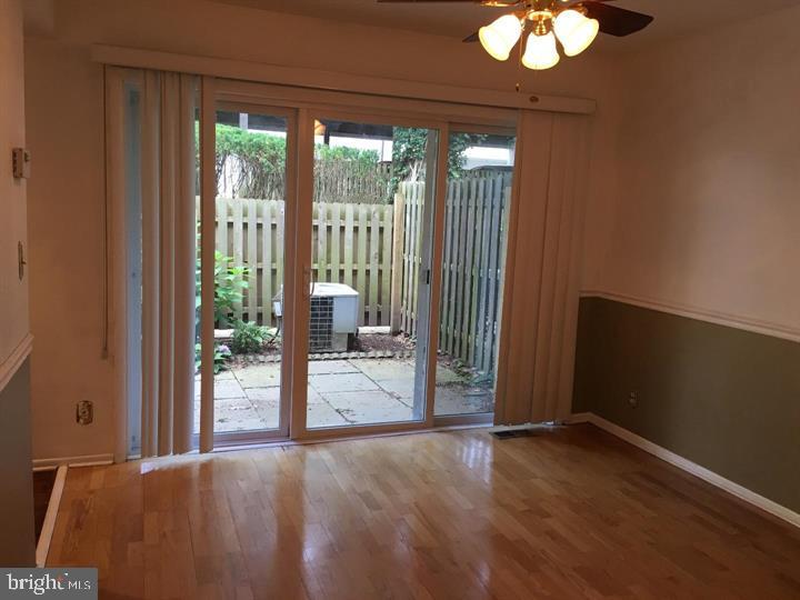 247 E CHELSEA CIRCLE