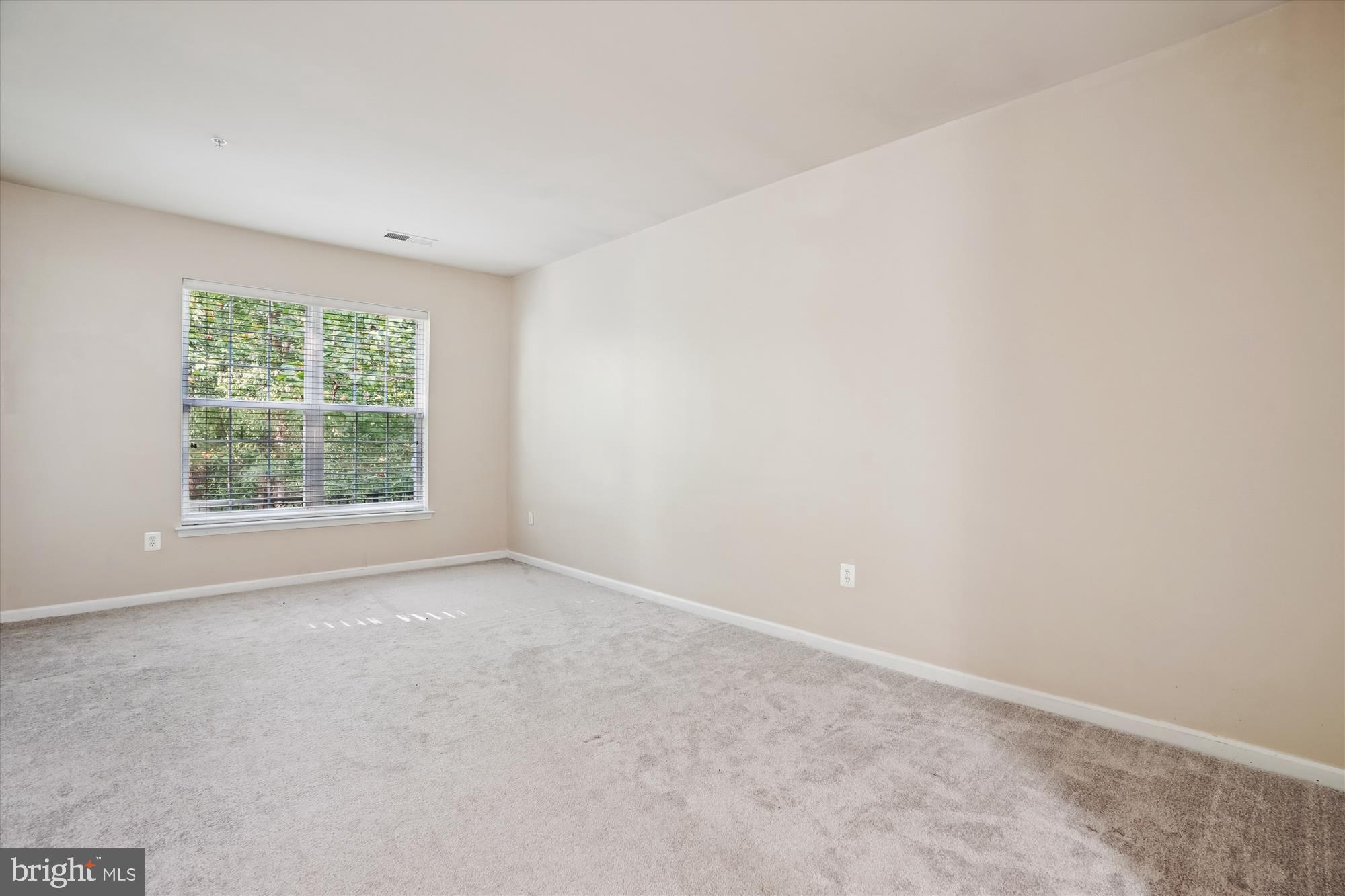 THE RESERVE CONDOMINIUMS - Residential